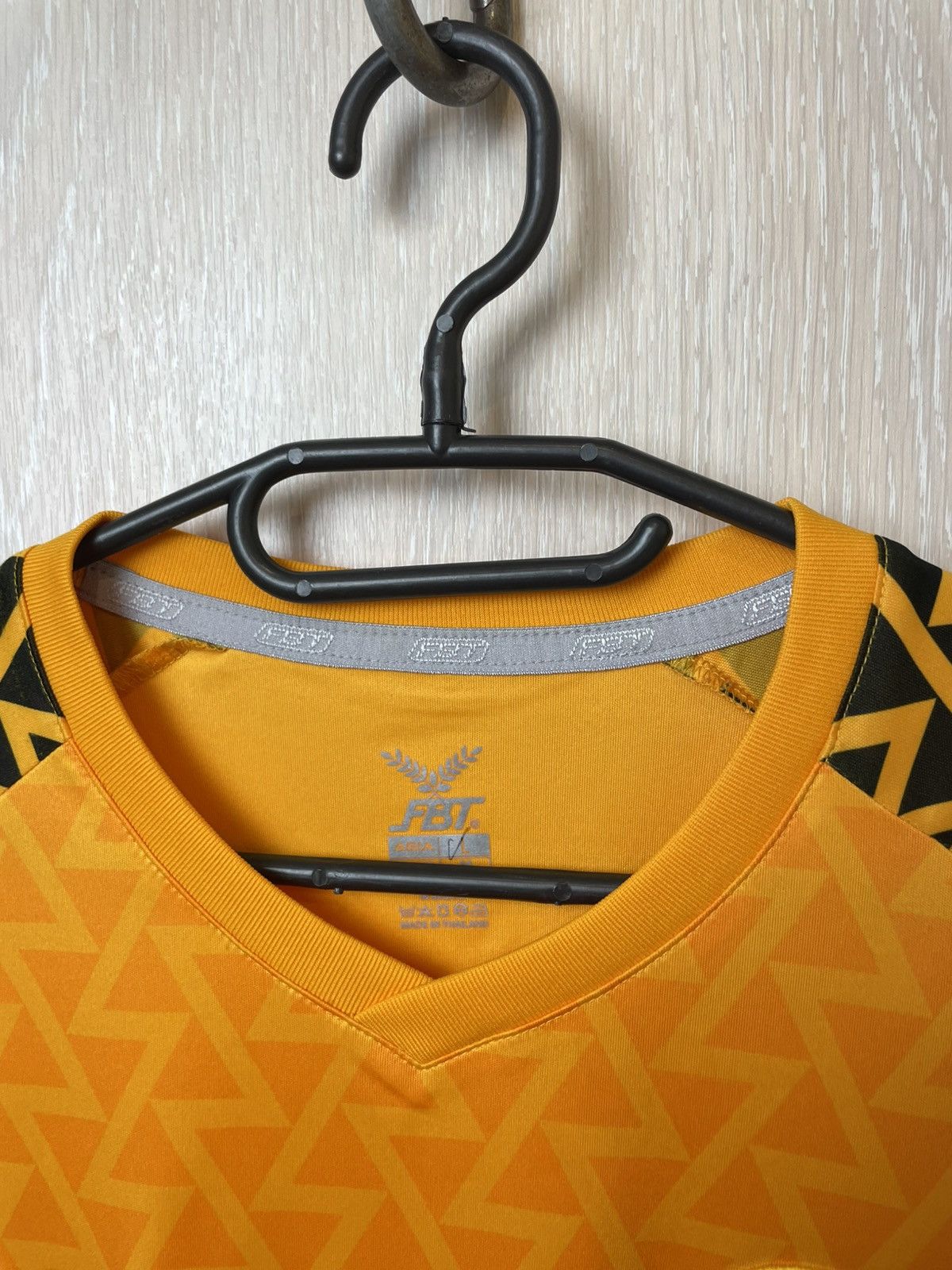 Other NEWPORT COUNTY AFC FBT SIZE M JERSEY SHIRT FOOTBAL Size US M / EU 48-50 / 2 - 7 Thumbnail