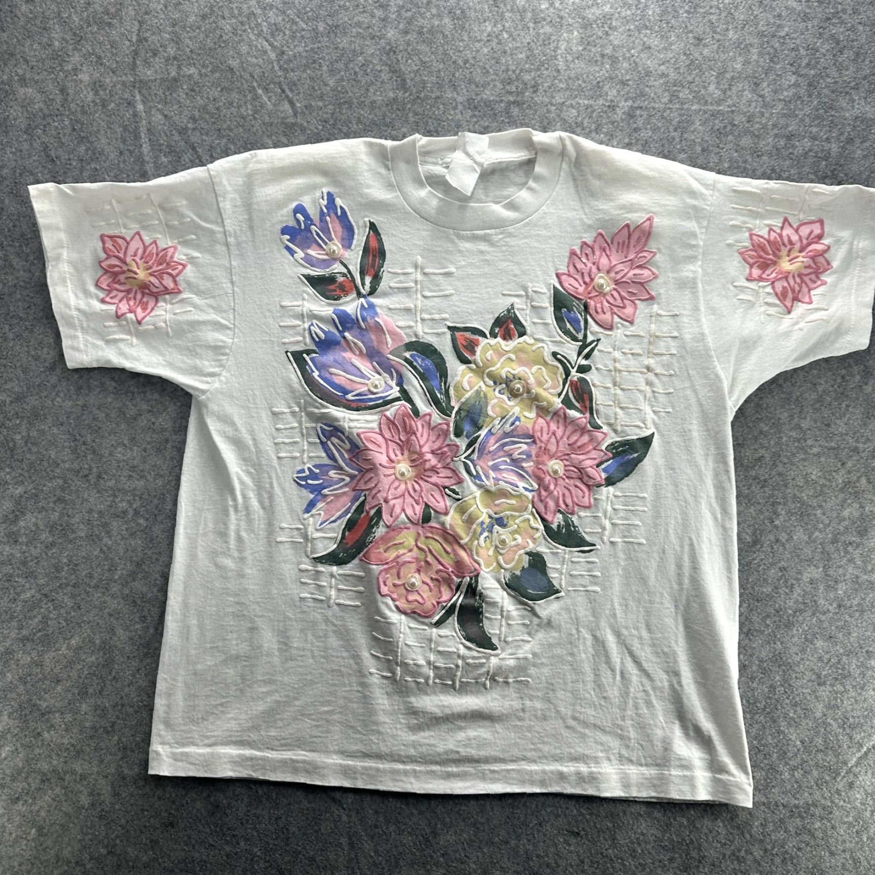 Vintage VINTAGE Brush Works Shirt Womens Large White Floral Hand-Painted 3D Pearl Embellished 90s Size L / US 10 / IT 46 - 2 Thumbnail