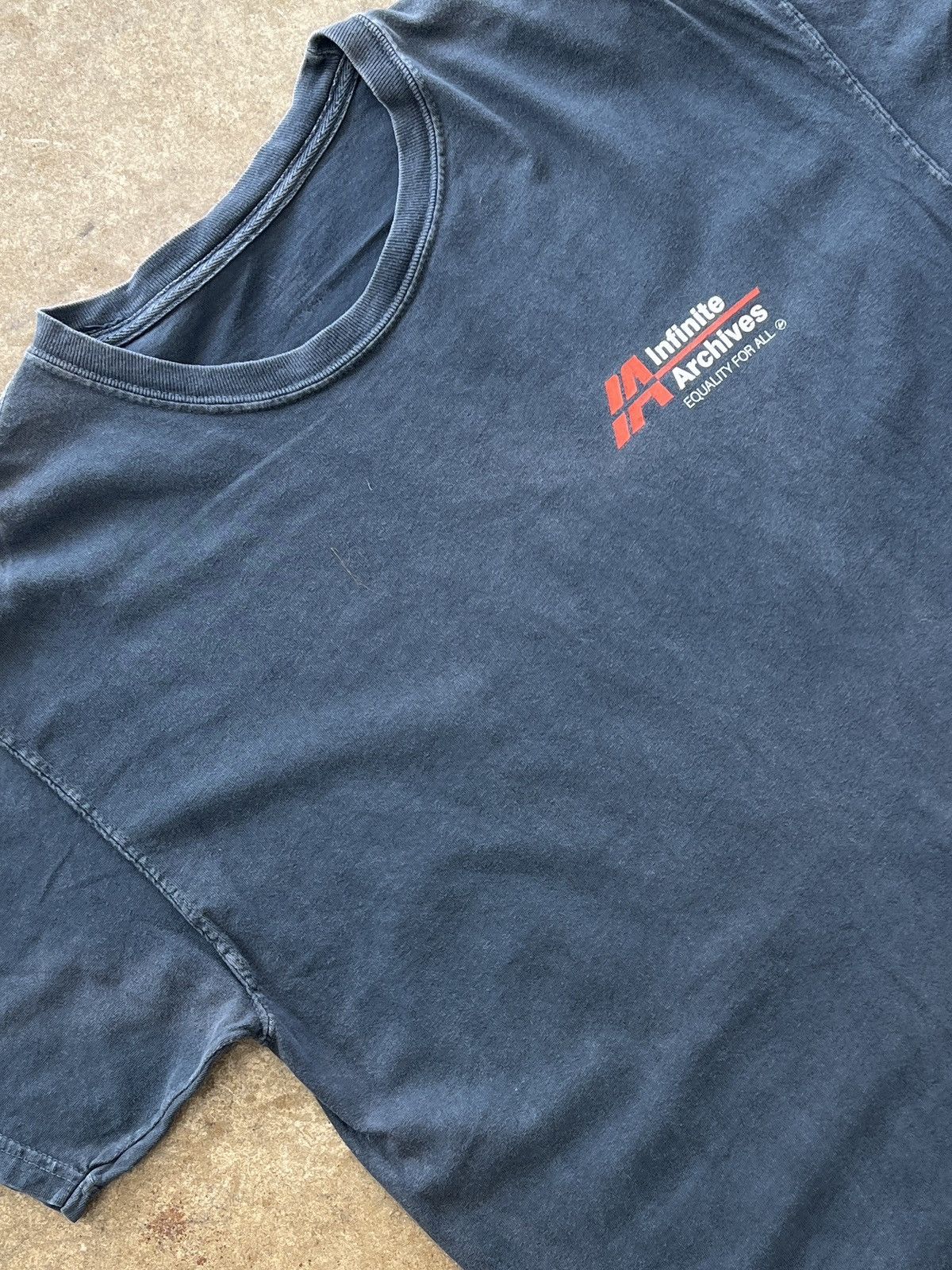 Vintage Infinite Archives Equality for All Love Peace BLM Social XL Size US XL / EU 56 / 4 - 4 Thumbnail