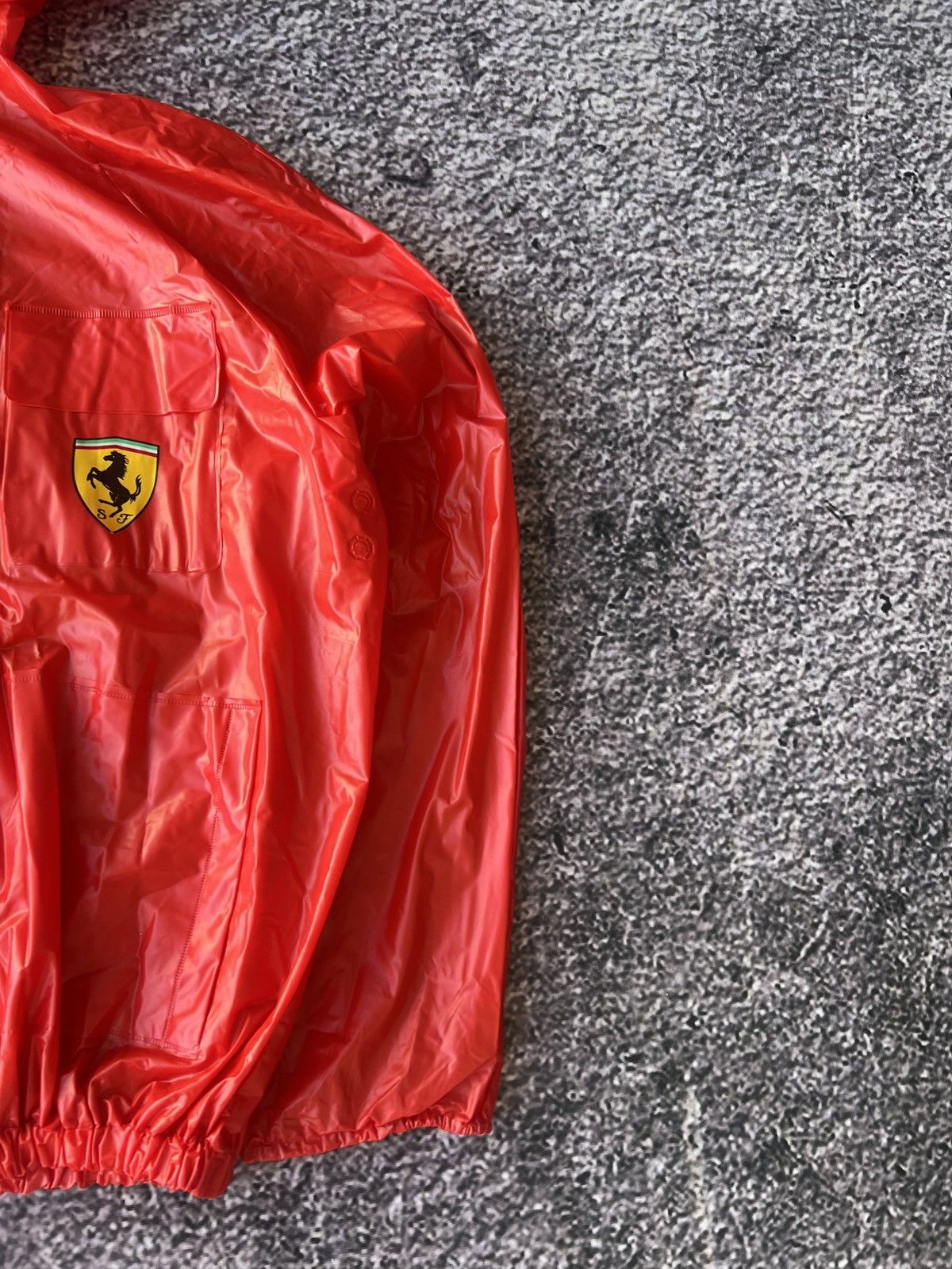 Ferrari × Streetwear × Vintage Raincoat Ferrari Size US L / EU 52-54 / 3 - 8 Thumbnail