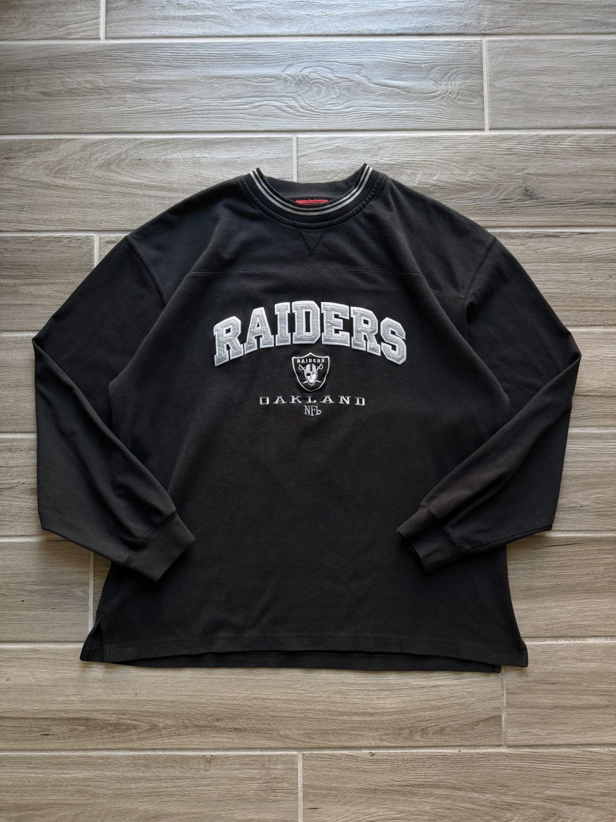 Vintage NFL Oakland Raiders L/S Shirt Size XL Gently Used