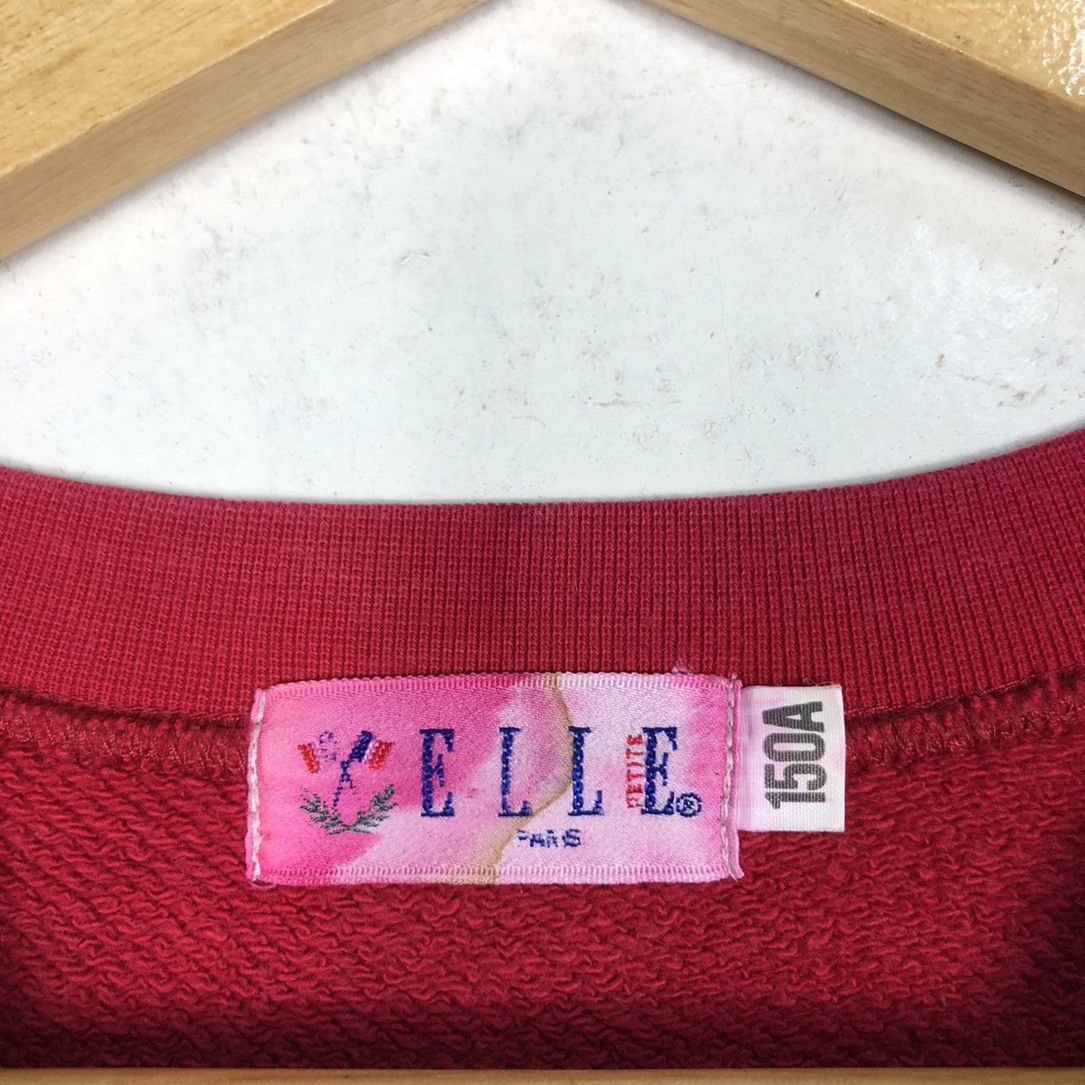 Japanese Brand Vintage Elle Sweatshirt Big Logo Spell Out Small Size US S / EU 44-46 / 1 - 11 Thumbnail
