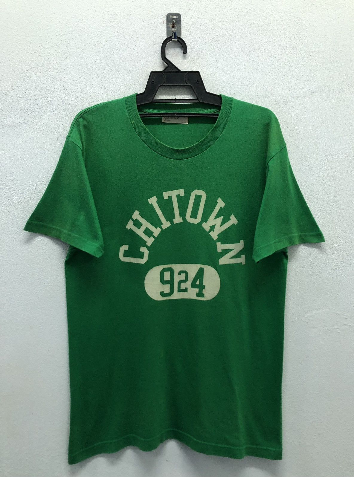 Vintage Vintage Back Number CHITOWN 924 T-Shirt Size US L / EU 52-54 / 3 - 1 Thumbnail
