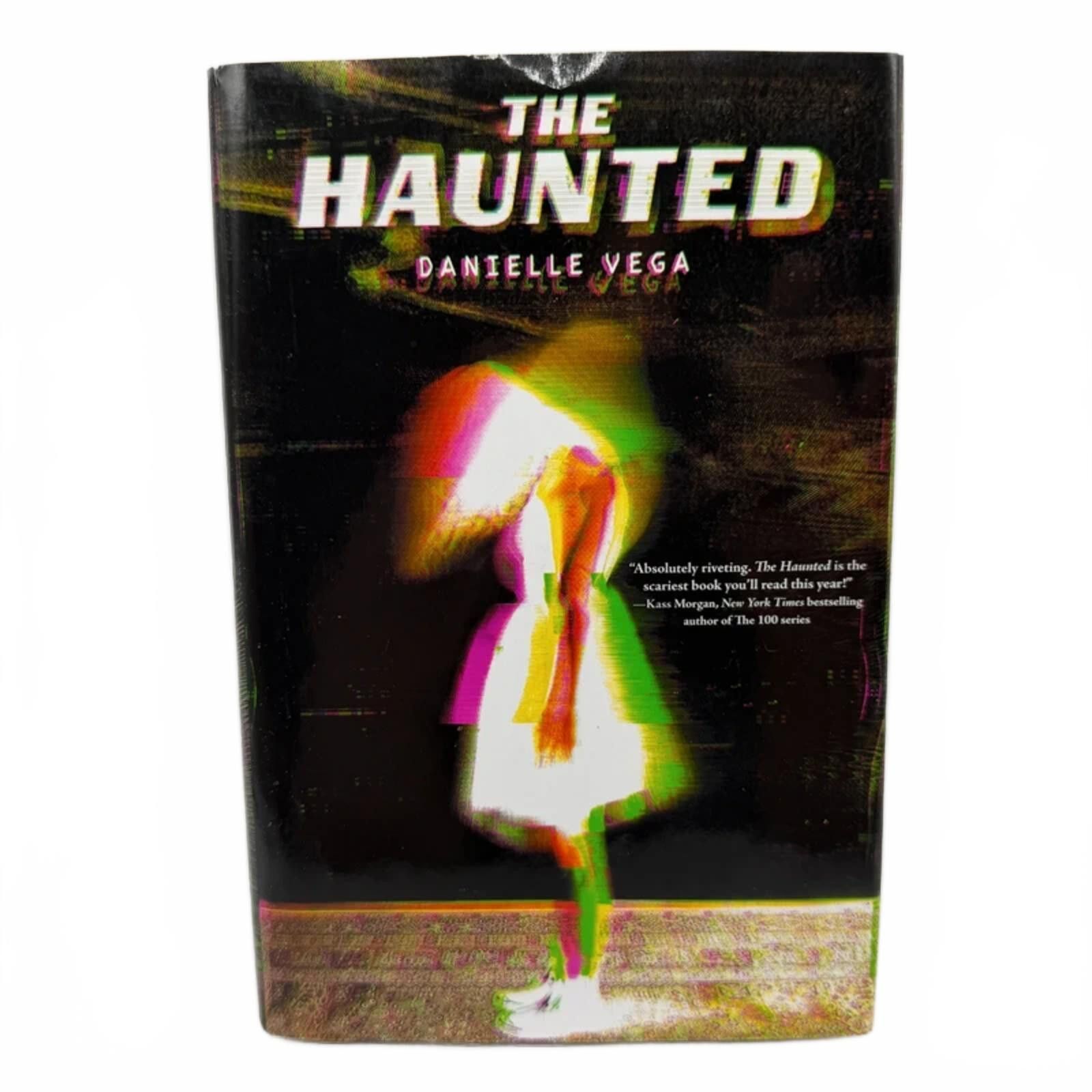 Other The Haunted - Danielle Vega - Hardcover Size ONE SIZE - 1 Thumbnail