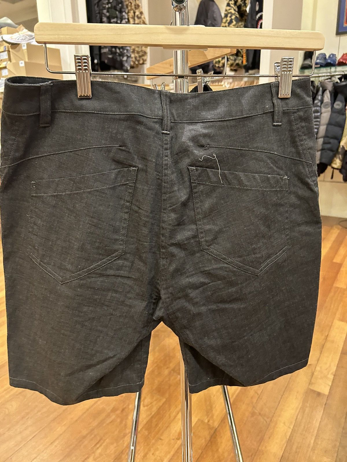 Arc'teryx Arcteryx shorts Size US 30 / EU 46 - 2 Thumbnail
