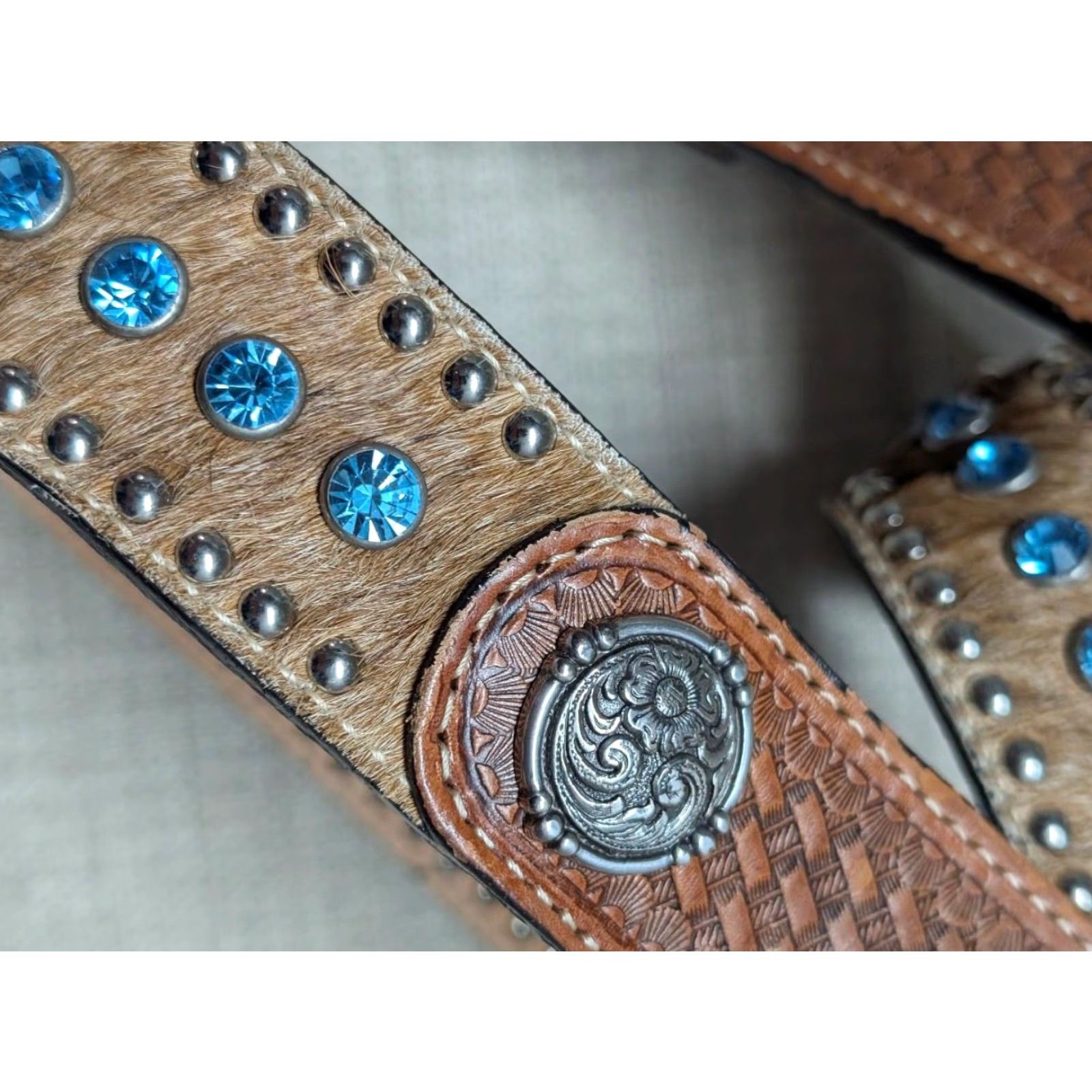 Vintage VINTAGE NOCONA belt Western Leather buckle studded cowhair ends Rhinestone 42 Size 42 - 2 Thumbnail
