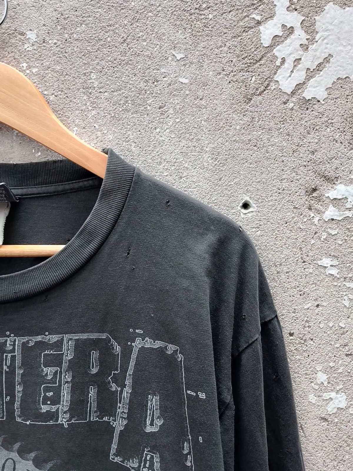Band Tees 🔥 Pantera “Cowboys From Hell” Skull Snake Distressed LS Tee Size US M / EU 48-50 / 2 - 11 Thumbnail