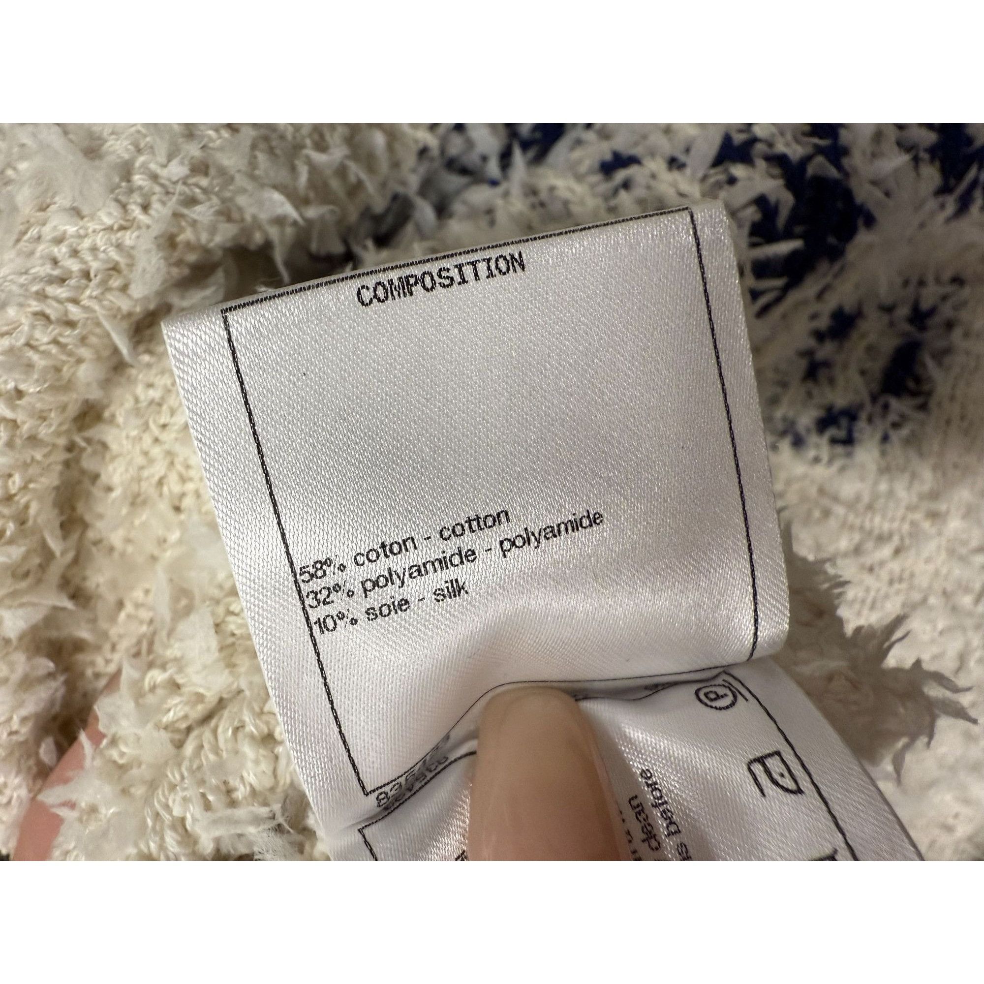 Chanel Chanel Womens Vintage Cardigan Sweater Beige/Navy Bouclé Kni Size XS / US 0-2 / IT 36-38 - 8 Thumbnail
