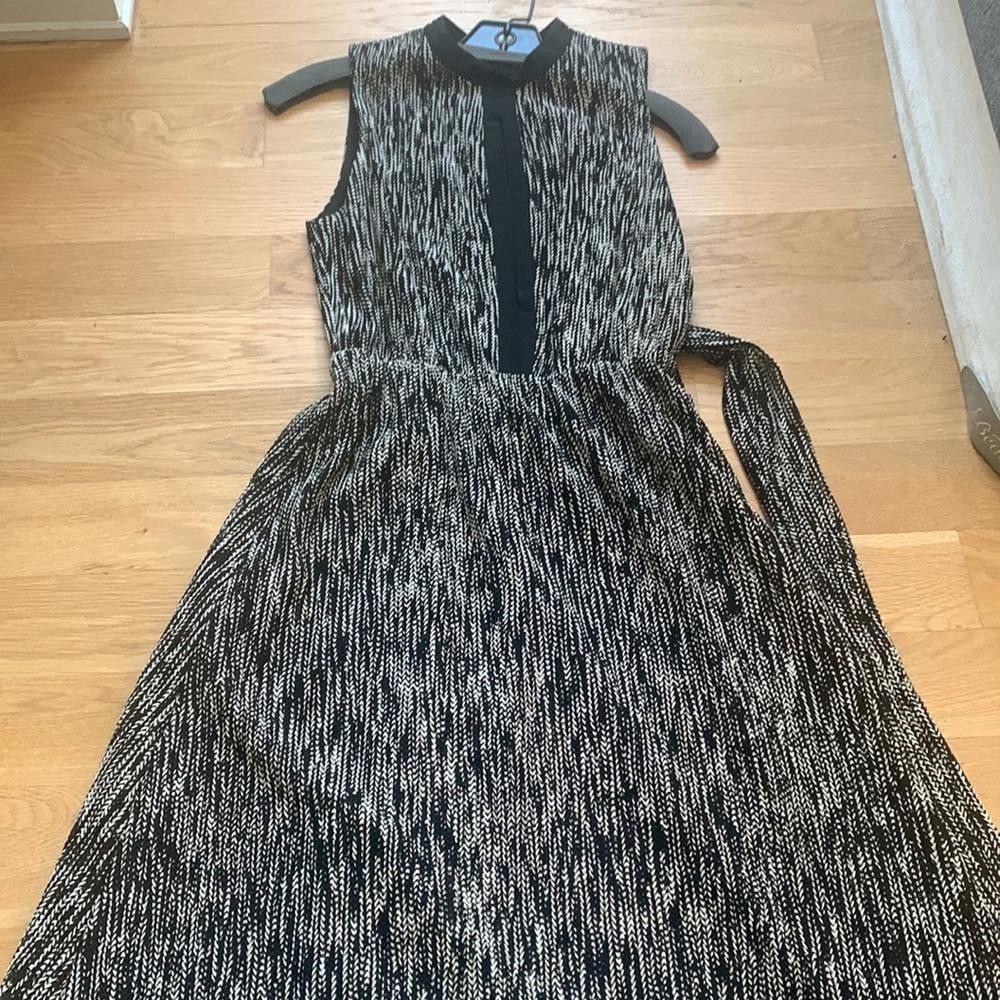Designer Alice + Olivia -Braid Maxi - 2 100% Silk, 100% Poly shell Size XS / US 0-2 / IT 36-38 - 1 Thumbnail