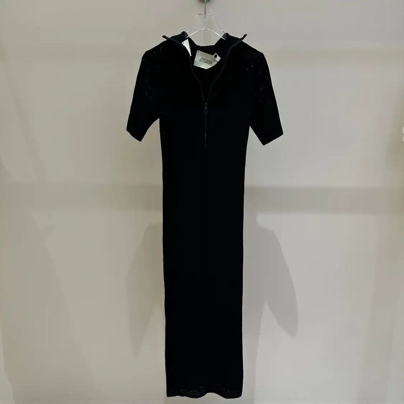 Fendi Fendi Black Short Sleeve Zip Length Dress 0089 Size S / US 4 / IT 40 - 1 Thumbnail