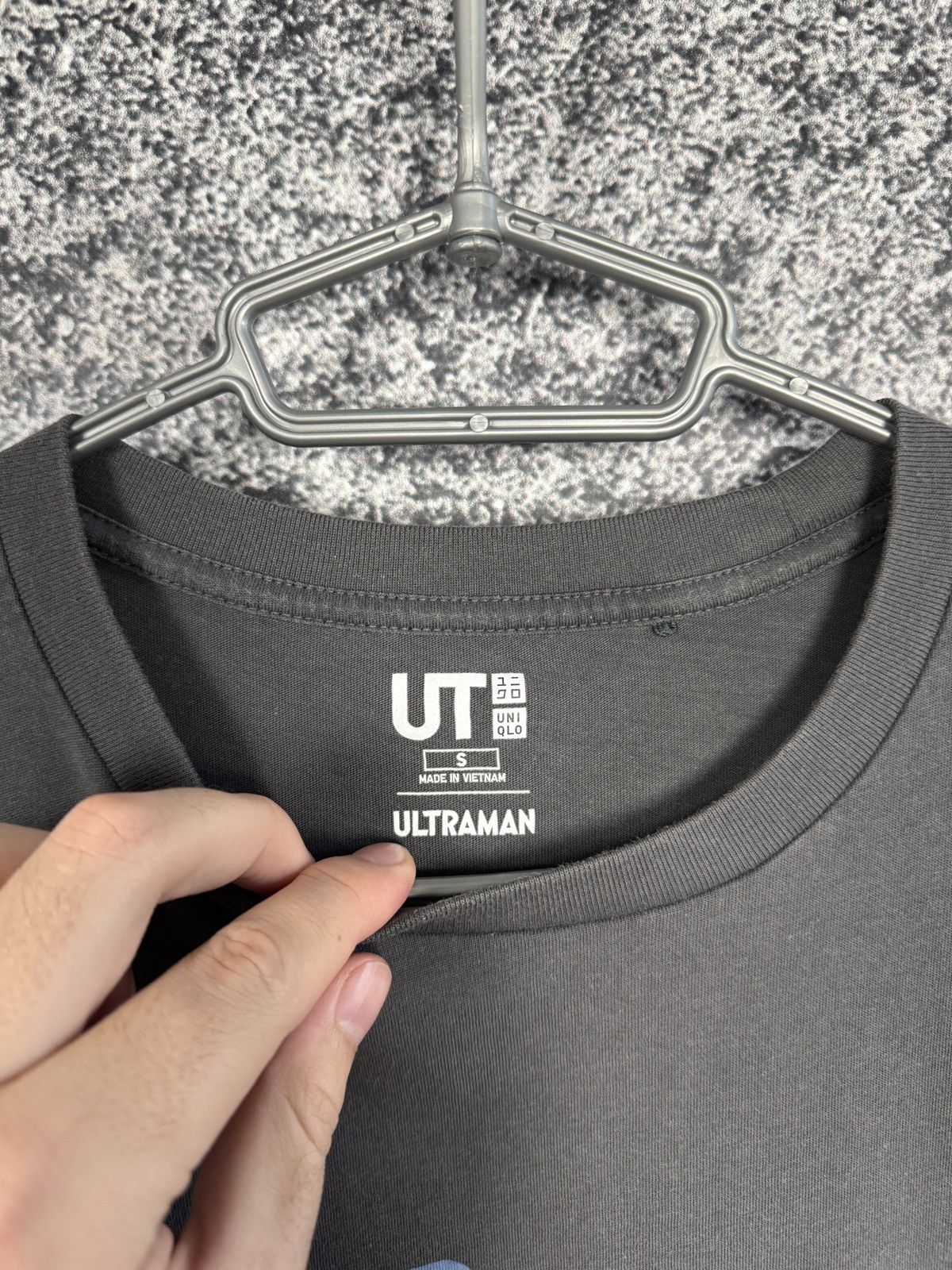 Uniqlo Men’s Uniqlo x Ultraman Belial T-Shirt Graphic Tee Size S Size US S / EU 44-46 / 1 - 6 Thumbnail