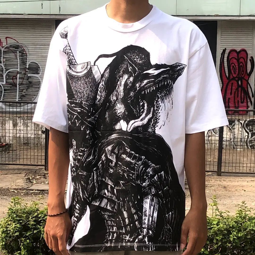 Anime × Japanese Brand × Vintage 🔥Rare🔥 Berserk Anime Modern Tee Size US L / EU 52-54 / 3 - 4 Thumbnail
