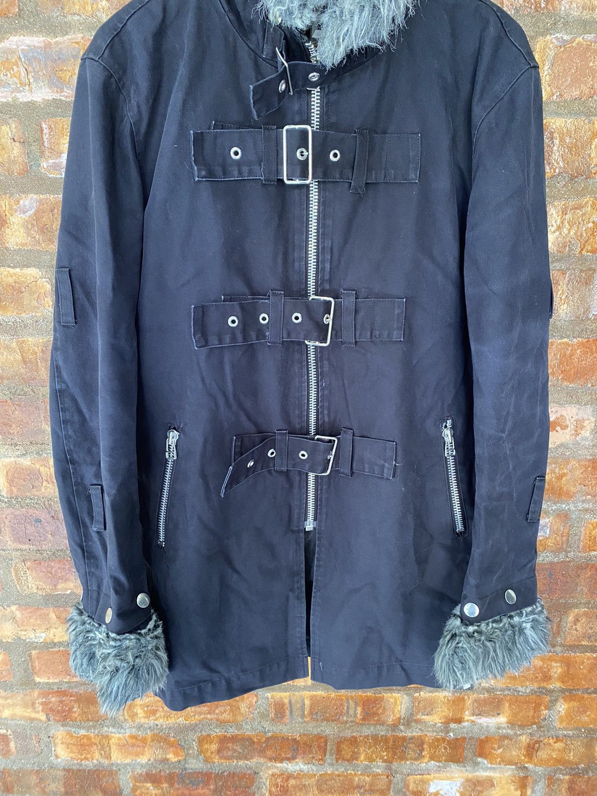 Japanese Brand 1990s Secret Agents Japan Cross Bondage fur Jacket YKK Size US L / EU 52-54 / 3 - 4 Thumbnail