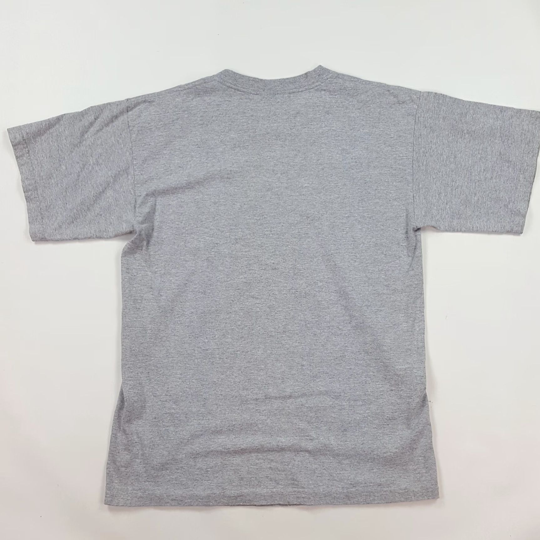 Aeropostale VINTAGE Aeropostale Skateboarding Skate Expo USA Size M Gray T Shirt Size US M / EU 48-50 / 2 - 7 Thumbnail