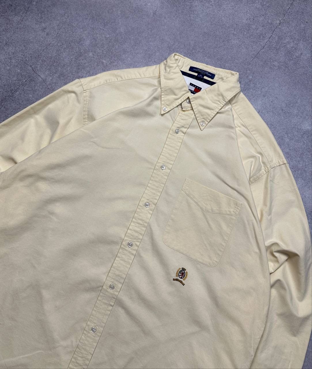Tommy Hilfiger Vintage Tommy Hilfiger Shirt, Size L – Classic Preppy Long Size US L / EU 52-54 / 3 - 2 Thumbnail