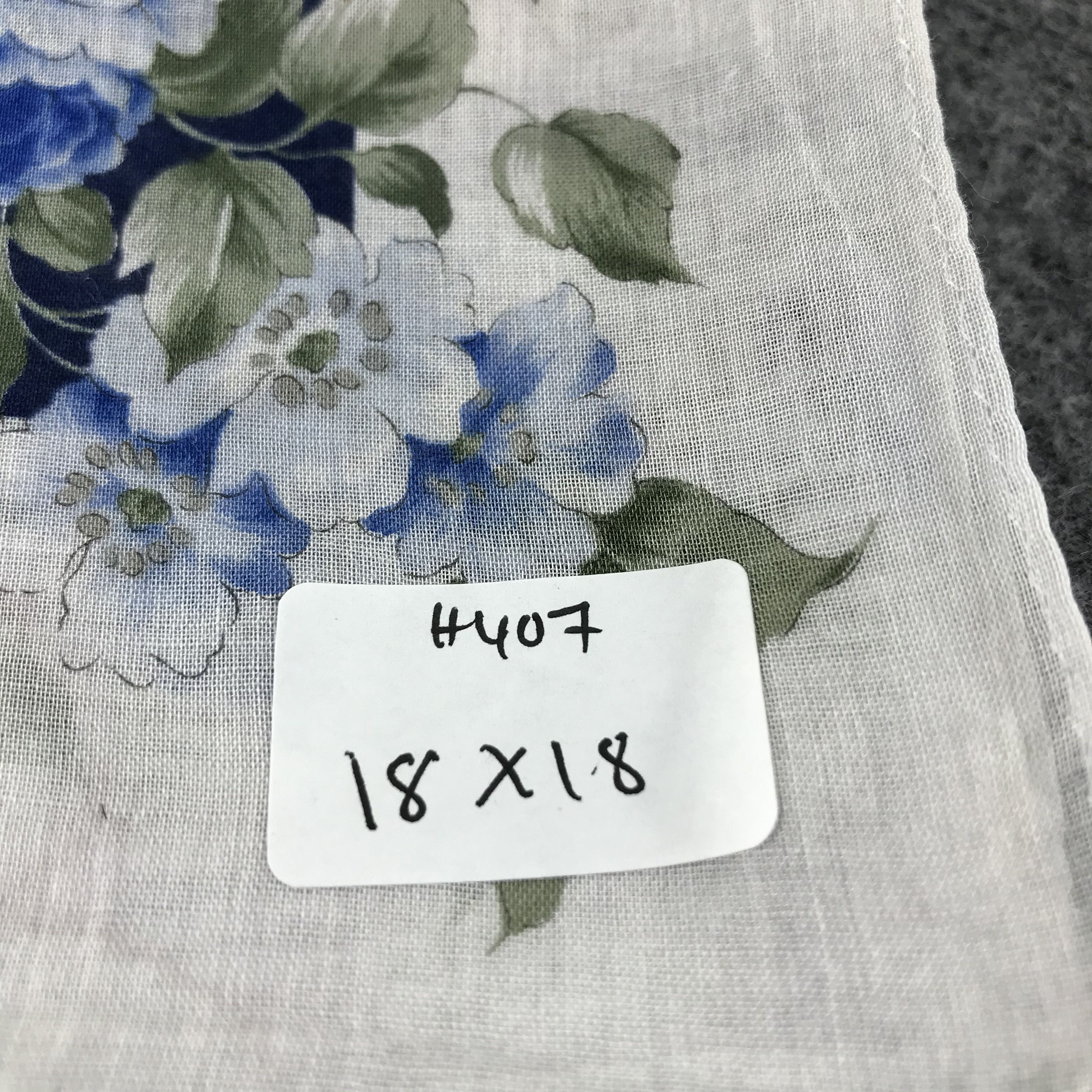 Yves Saint Laurent YSL Floral Handkerchief Neckerchief Bandana H407 Size ONE SIZE - 12 Thumbnail