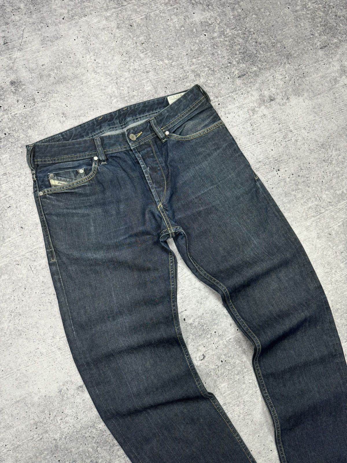 Diesel Vintage Diesel 90’s Y2K Style Classic Dark Blue Jeans Pants Size US 31 - 6 Thumbnail
