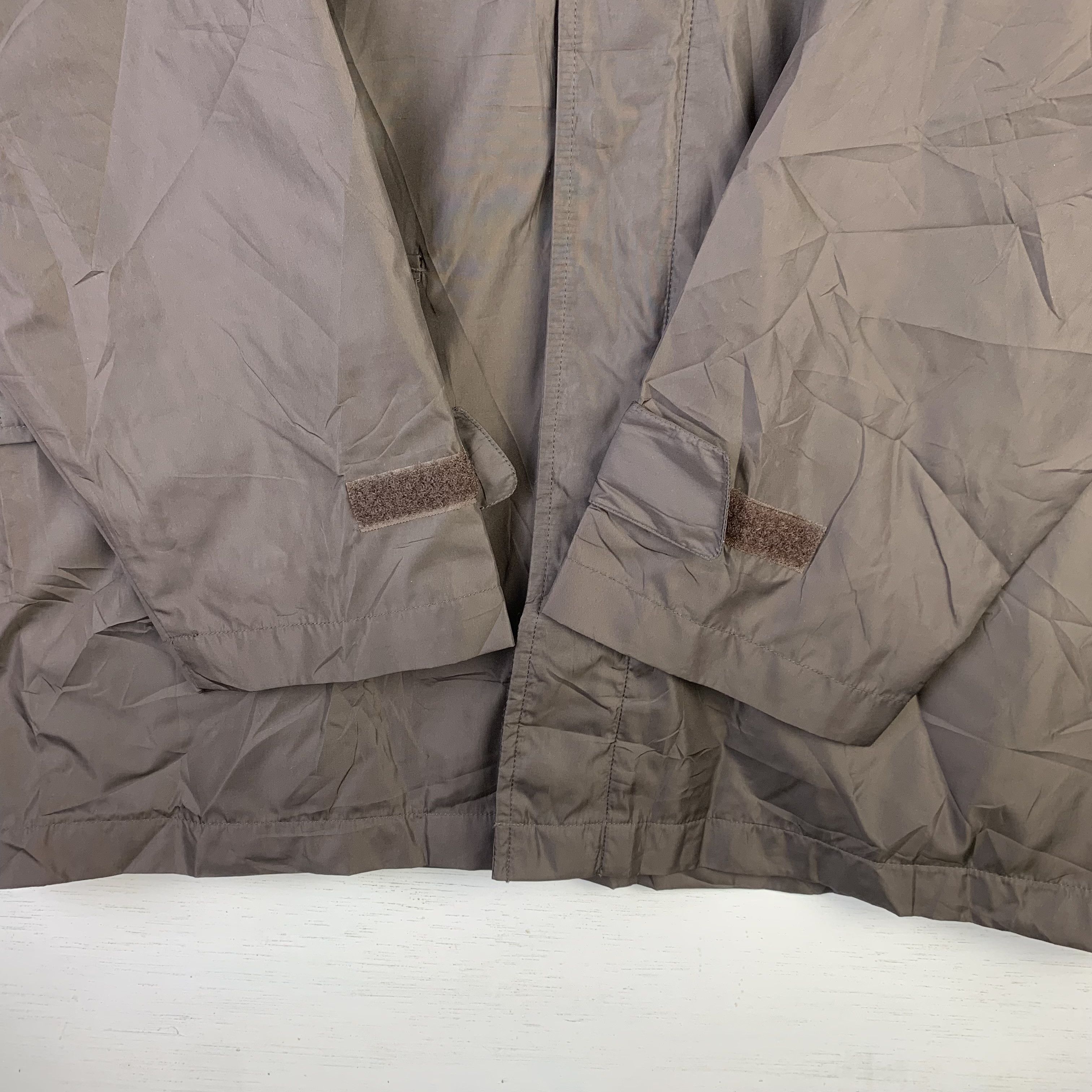 Uniqlo Vintage Uniqlo Jacket M Oversized Brown Size US M / EU 48-50 / 2 - 11 Thumbnail