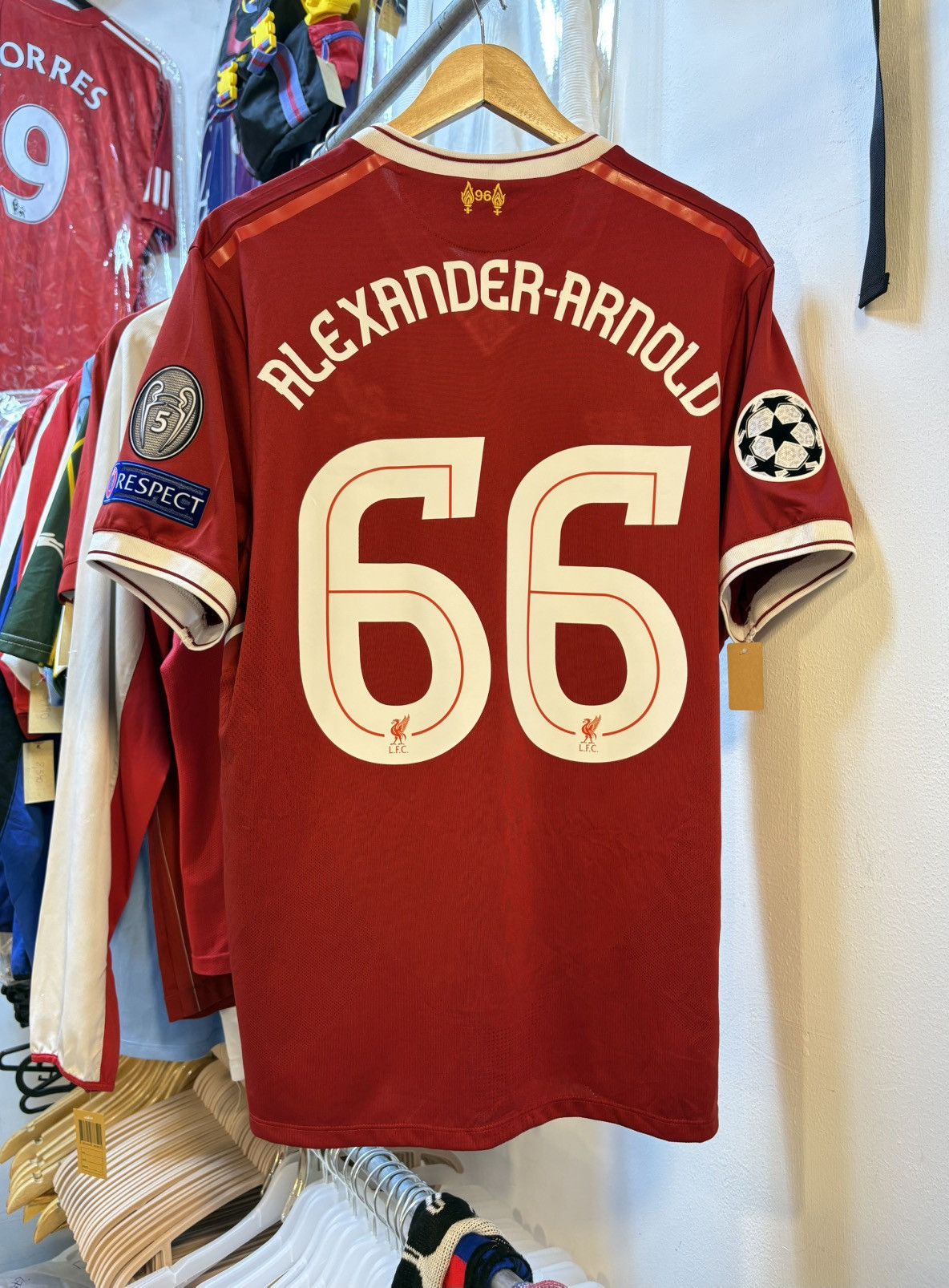 New Balance 2017-2018 Liverpool FC ALEXANDER-ARMOLD 66 Size US L / EU 52-54 / 3 - 1 Thumbnail