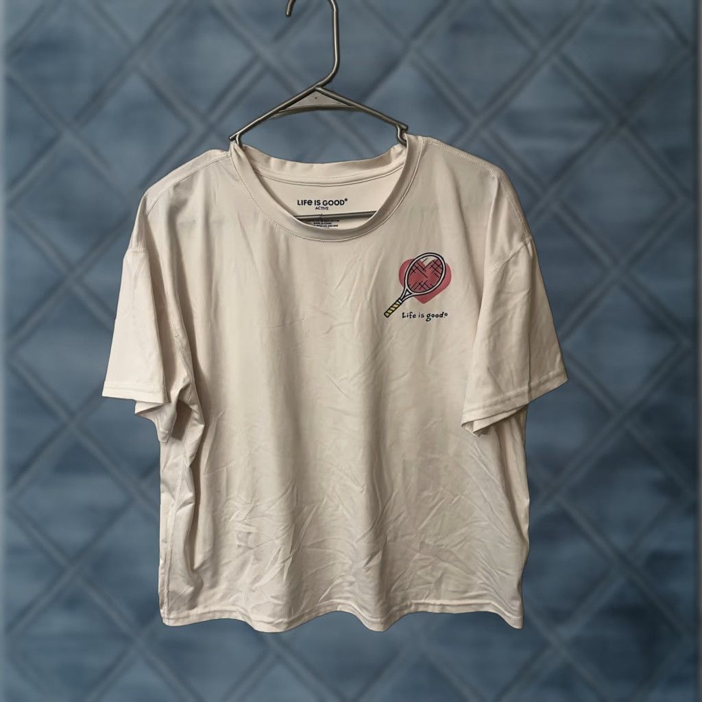 Life is Good Life is Good Womens T-Shirt White Short Sleeve Graphic Heart Large Crew Neck Cotton L Regular Womens Size L / US 10 / IT 46 - 1 Thumbnail