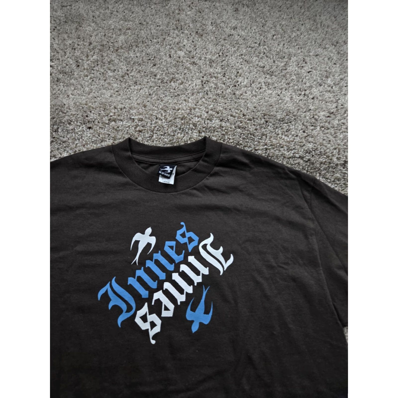 Vintage VINTAGE Innes Skateboards T Shirt Mens L Brown Blue Swallow Logo Graphic Y2K Size US L / EU 52-54 / 3 - 3 Thumbnail
