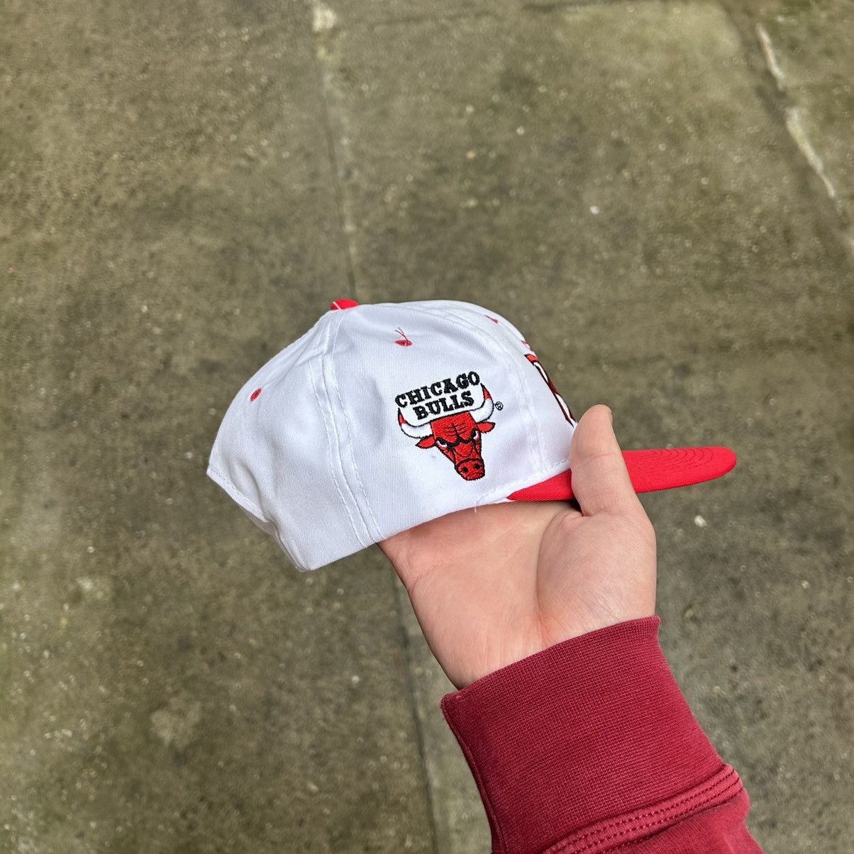 NBA × Sports Specialties Vintage Sport Specialities Chicago Bulls Script SnapBack Size ONE SIZE - 7 Thumbnail