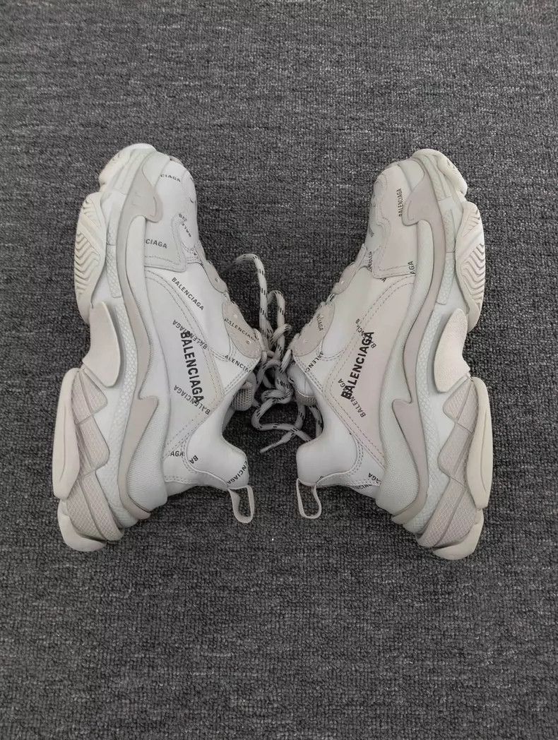 Balenciaga Balenciaga Triple S Sneakers Size 40-2506 Size US 7 / EU 40 - 8 Thumbnail