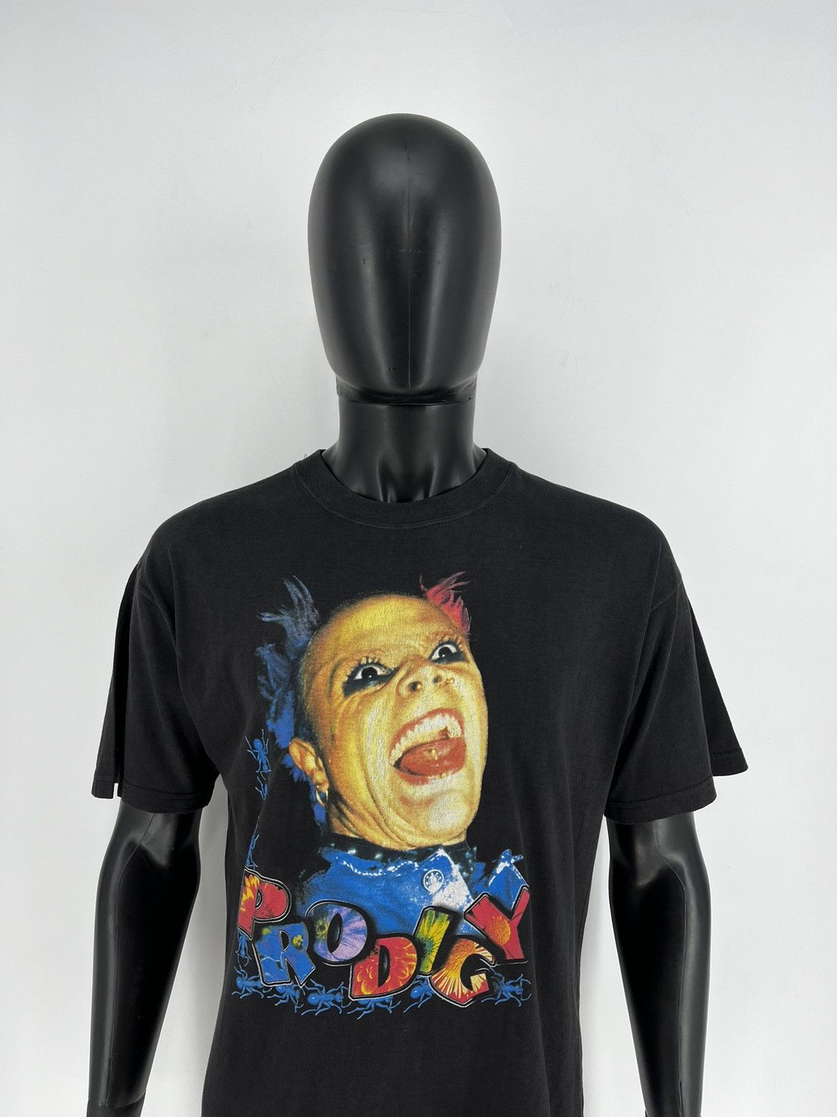Band Tees RARE!! Vintage 90s Prodigy The Fat of the Land Keith Flint Size US M / EU 48-50 / 2 - 1 Thumbnail
