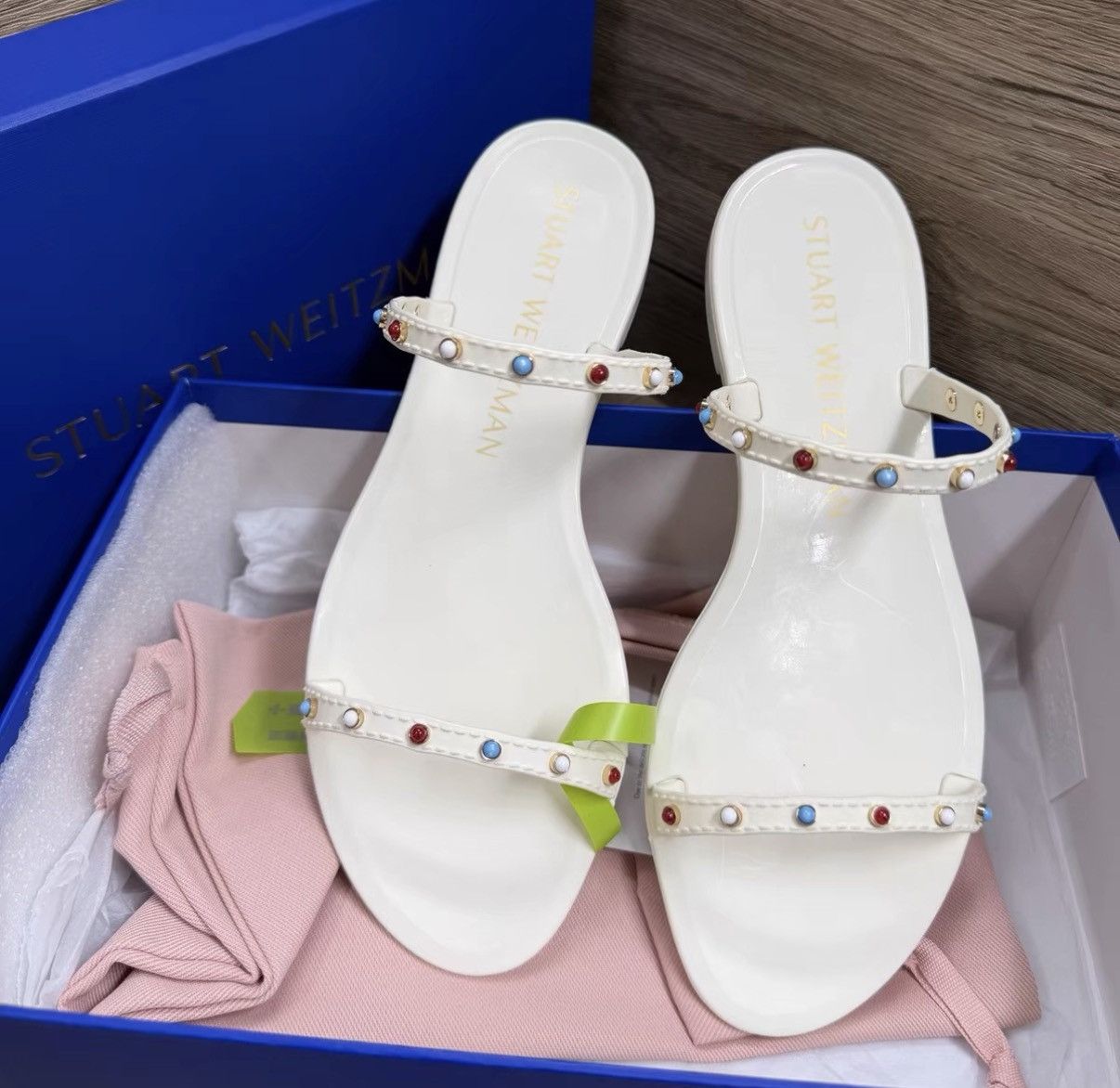 Stuart Weitzman Stuart Weitzman SW White Pearl Slippers J41 Size US 6.5 / IT 36.5 - 2 Thumbnail