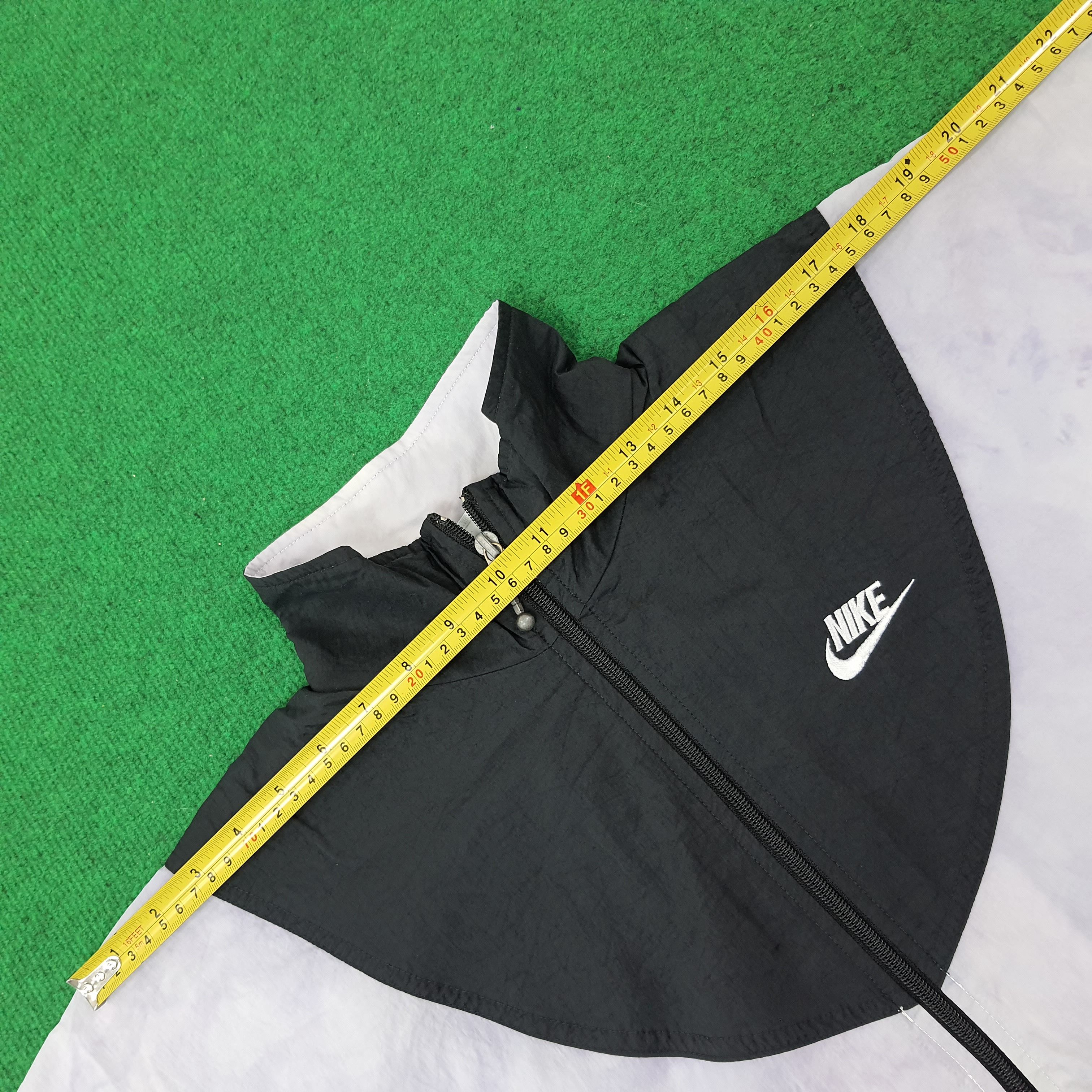 Nike × Vintage Vintage Nike Sports Outdoor Jacket C232N5 Size US XL / EU 56 / 4 - 7 Thumbnail