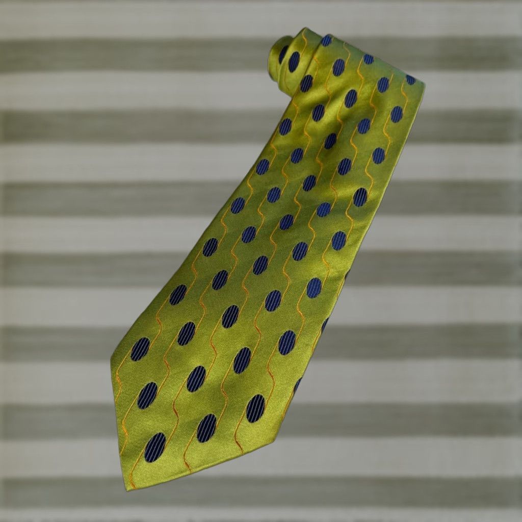 Ermenegildo Zegna VINTAGE Ermenegildo Zegna Tie Geometric Mens Silk Made in Italy Green 57.75" 3.75" Wide Adult Men’s Designer Pattern Geometric 100% Silk Italy Size ONE SIZE - 1 Thumbnail