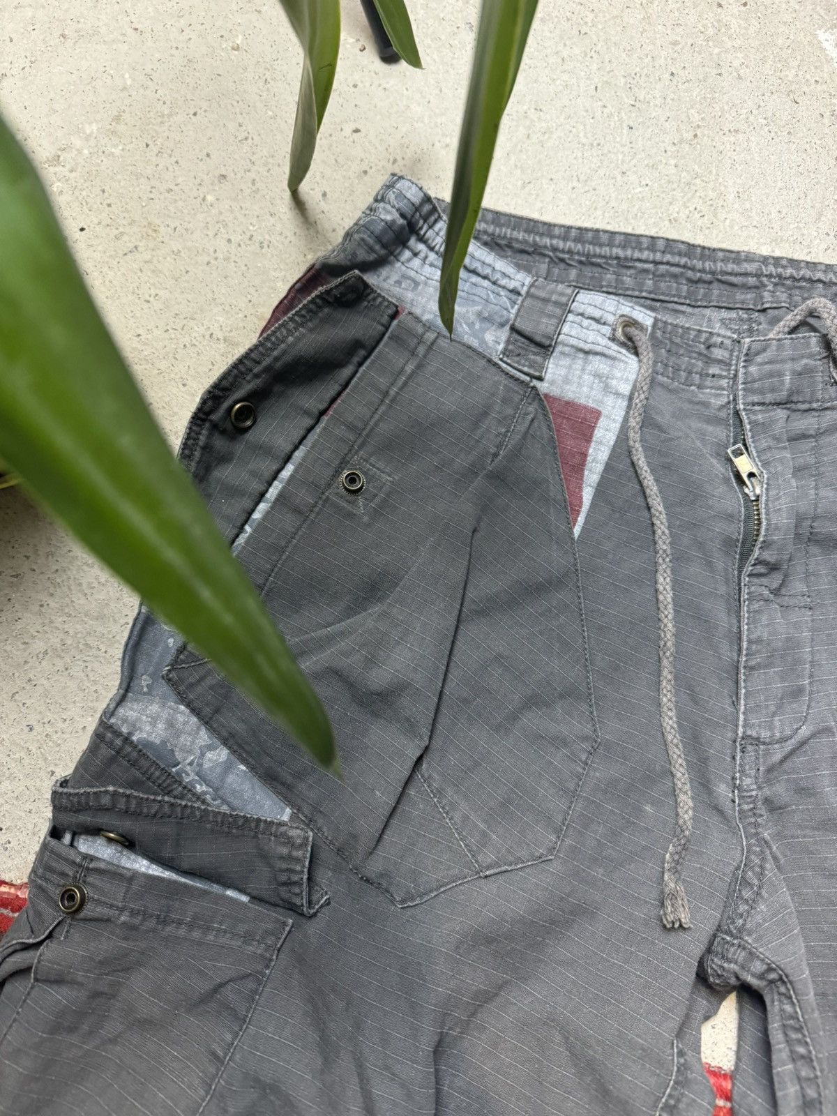 Ringspun × Vintage Vintage Y2K Ringspun Art Avantgarde Cargo Military Shorts Size US 33 - 4 Thumbnail