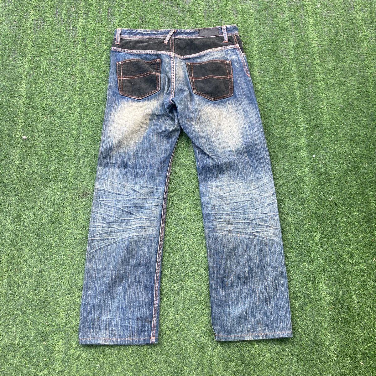 Boycott BOYCOTT FLARED RIPPED JEANS Size US 33 - 2 Thumbnail