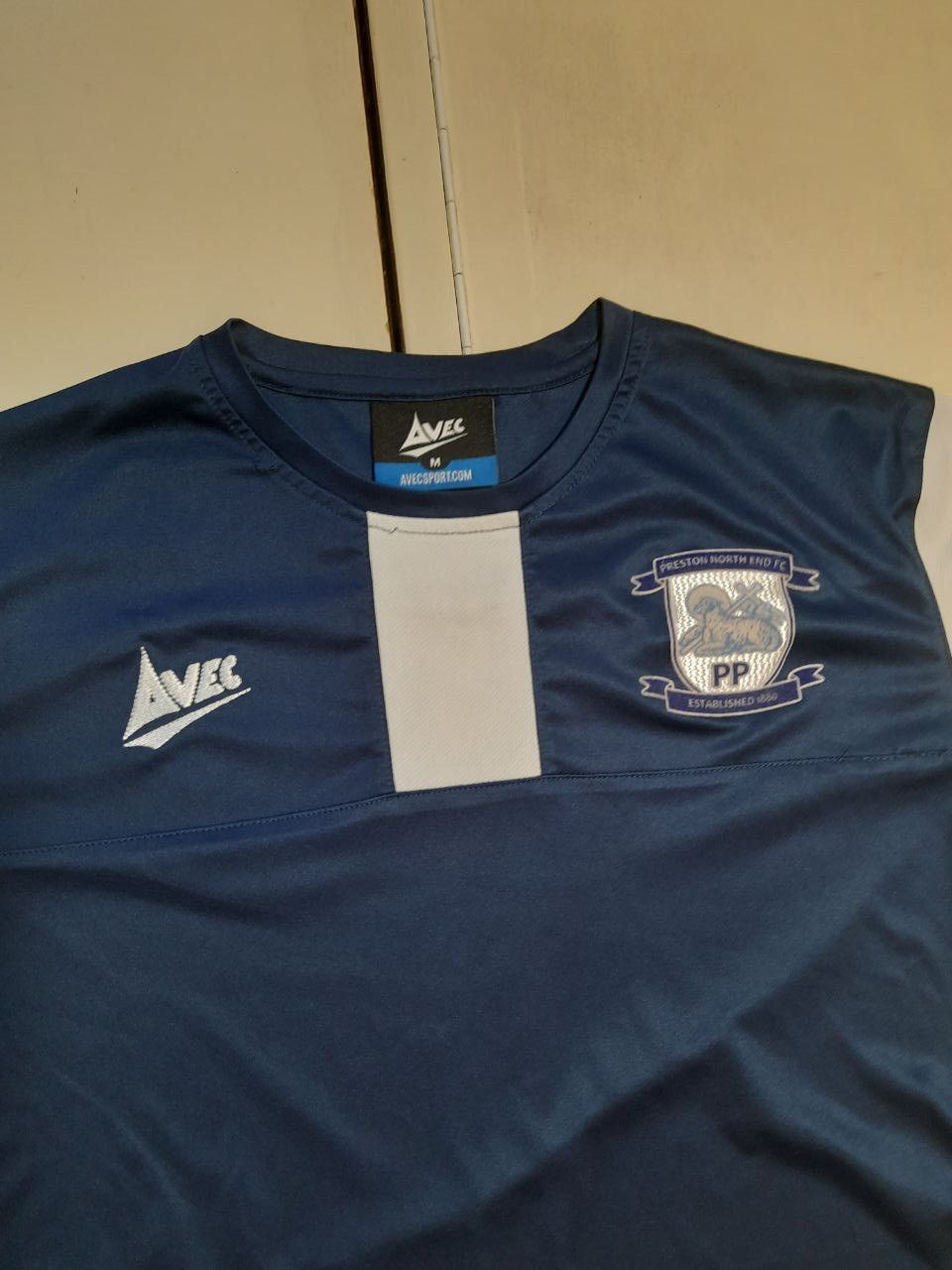 Other Avec Preston North End FC Training Jersey 2018-2019 Size US M / EU 48-50 / 2 - 5 Thumbnail