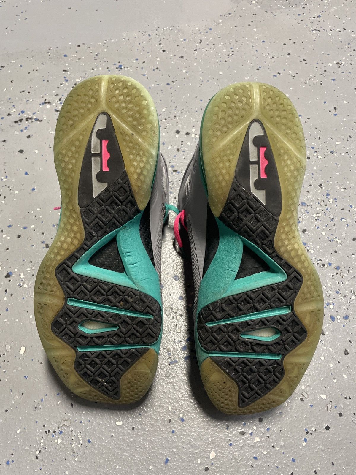 Nike 2012 Nike Lebron 9 Elite South Beach Size US 10.5 / EU 43-44 - 5 Thumbnail
