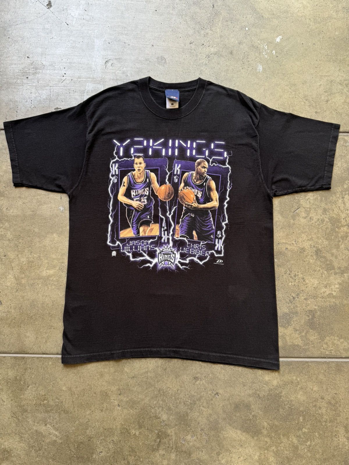 Vintage ‘00s Sacramento Kings Jason Williams NBA Tee Shirt Y2Kings Size US L / EU 52-54 / 3 - 1 Thumbnail