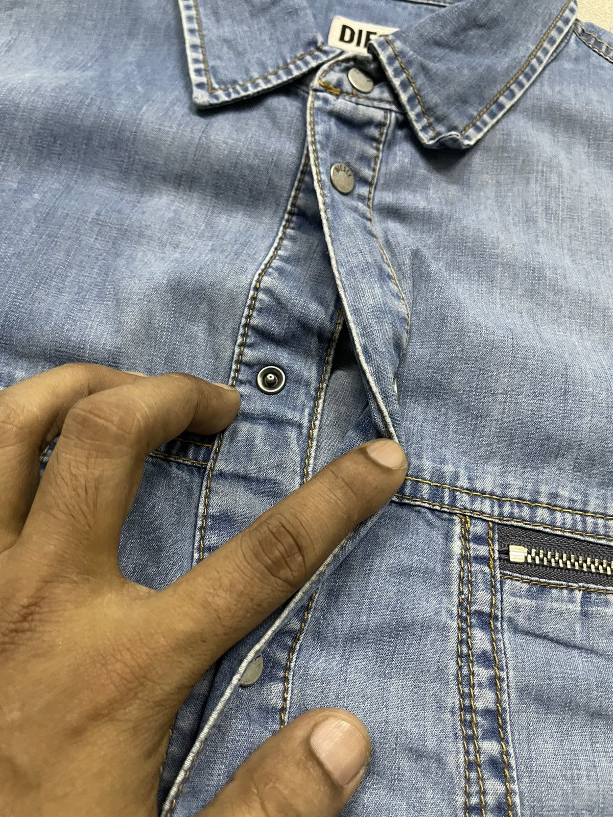 Diesel 2000s DIESEL BLUE DENIM BLOUSE WESTERN SNAP BUTTON SHIRT Size S / US 4 / IT 40 - 10 Thumbnail