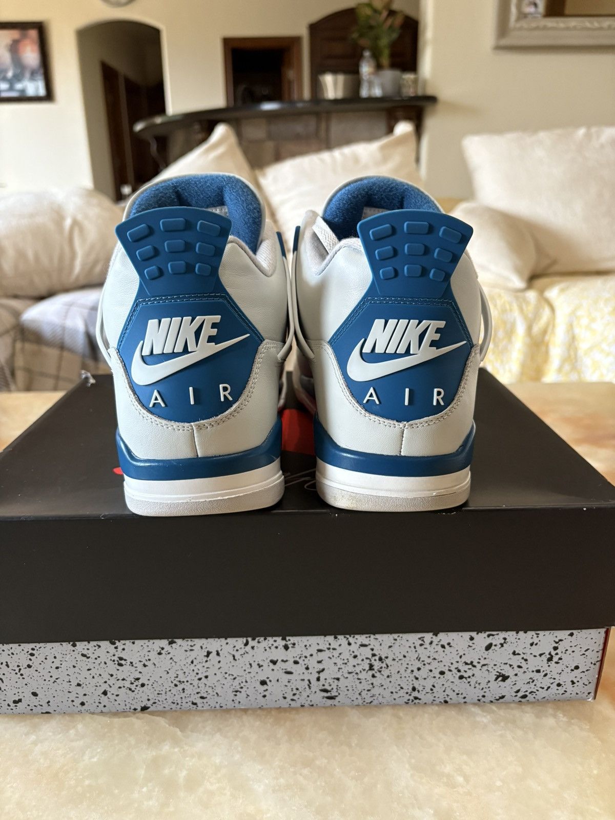 Jordan Brand Jordan 4 blue military Size US 11.5 / EU 44-45 - 4 Thumbnail