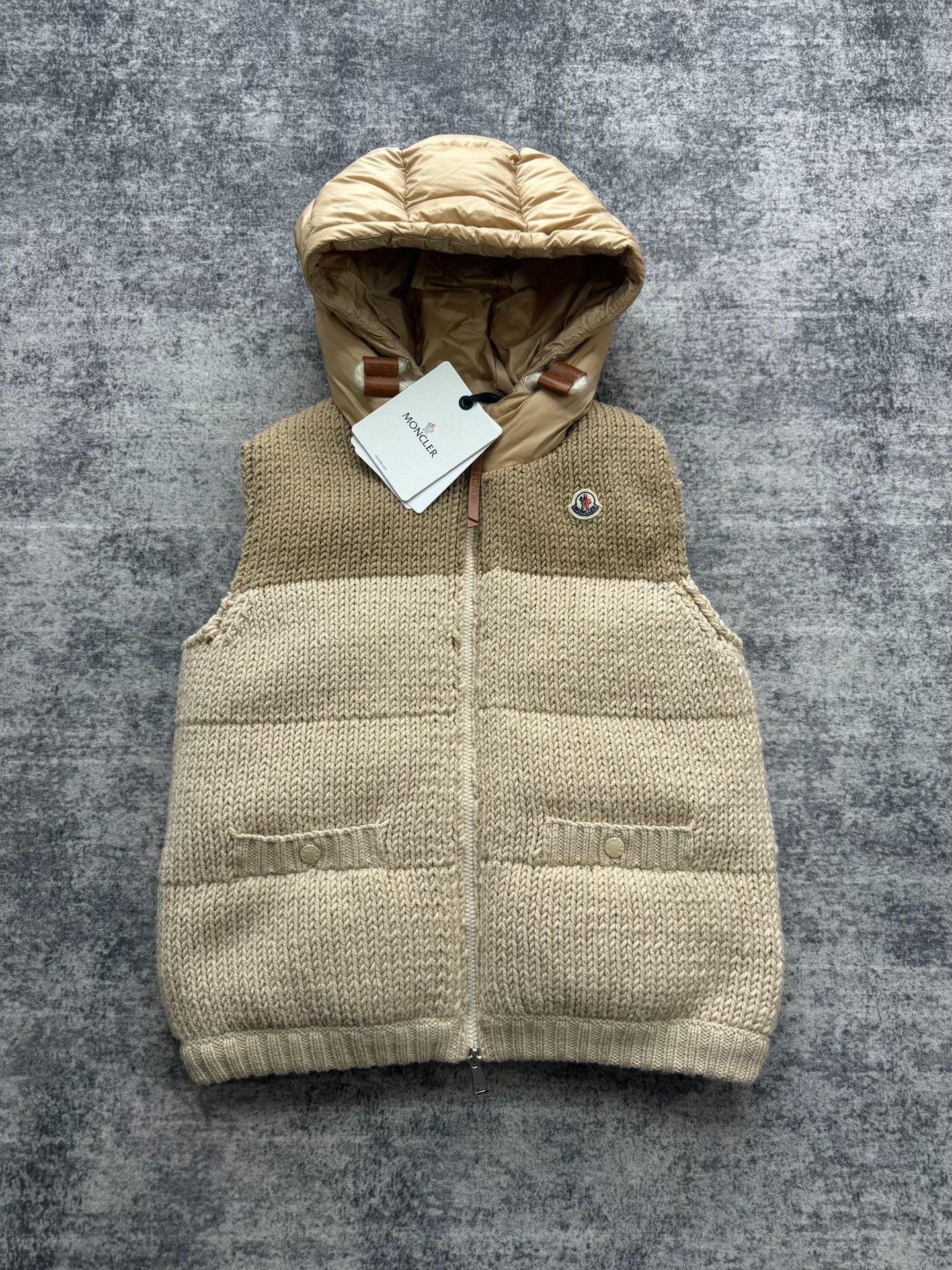 Moncler Moncler Beige Knitted Wool Spliced Down Vest Size US S / EU 44-46 / 1 - 1 Thumbnail