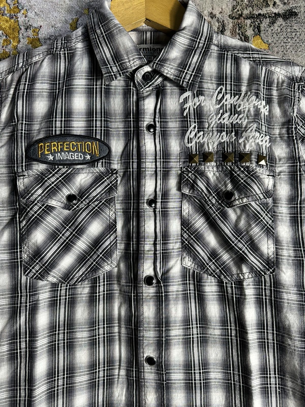 Japanese Brand STUDDED POEM SIRMIONE JUNYA WATANABE CDG STYLE SHIRT BUTTON Size US S / EU 44-46 / 1 - 2 Thumbnail