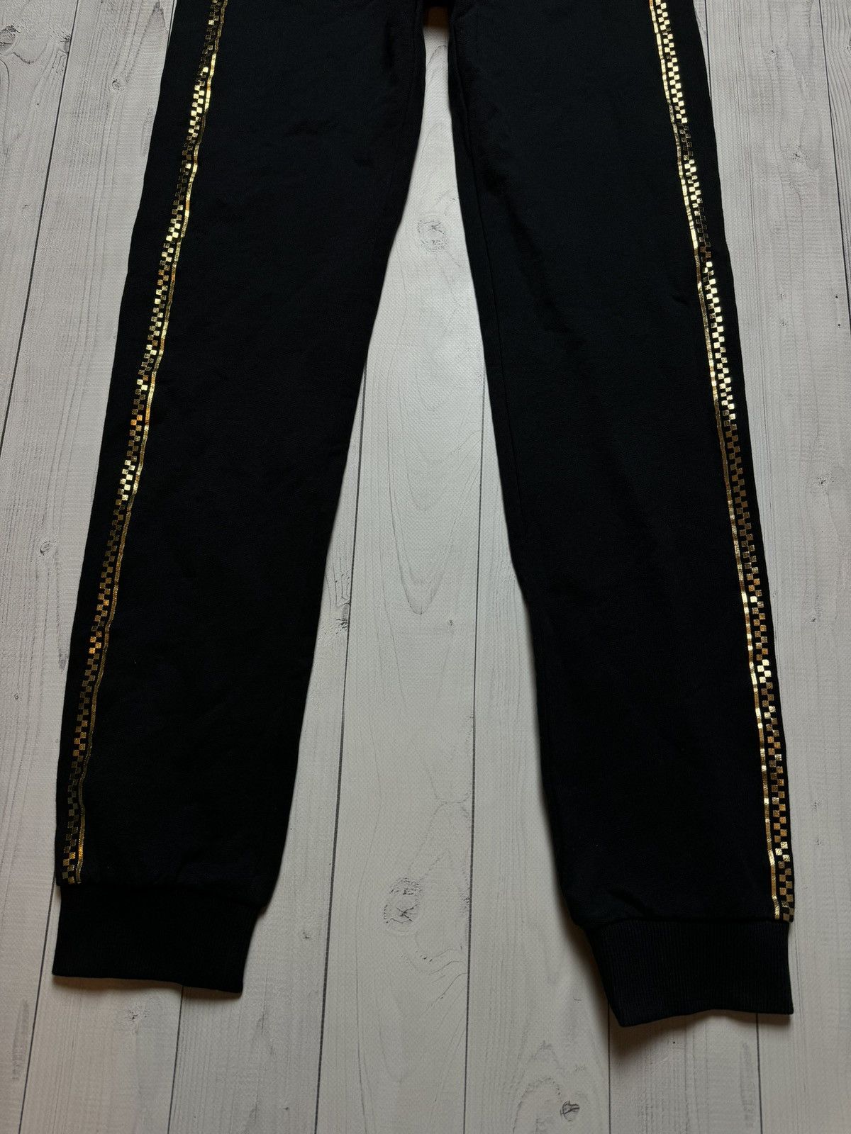 Versace Versace pants women's joggers logo gold line size Xs/S black Size 30" / US 8 / IT 44 - 3 Thumbnail