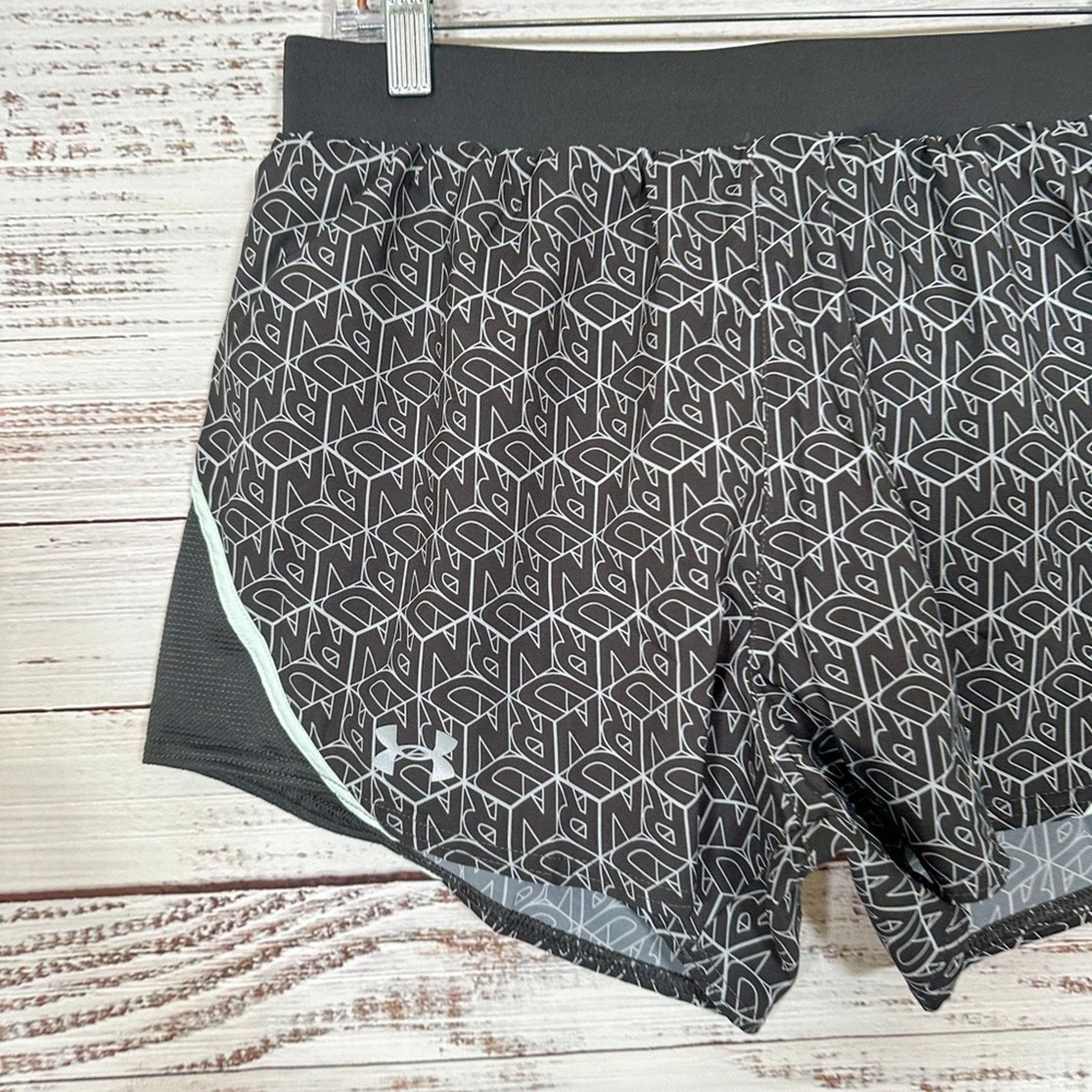 Under Armour Under Armour Mileage 2.0 Black Running Shorts, NWT, Medium Size 28" / US 6 / IT 42 - 4 Thumbnail