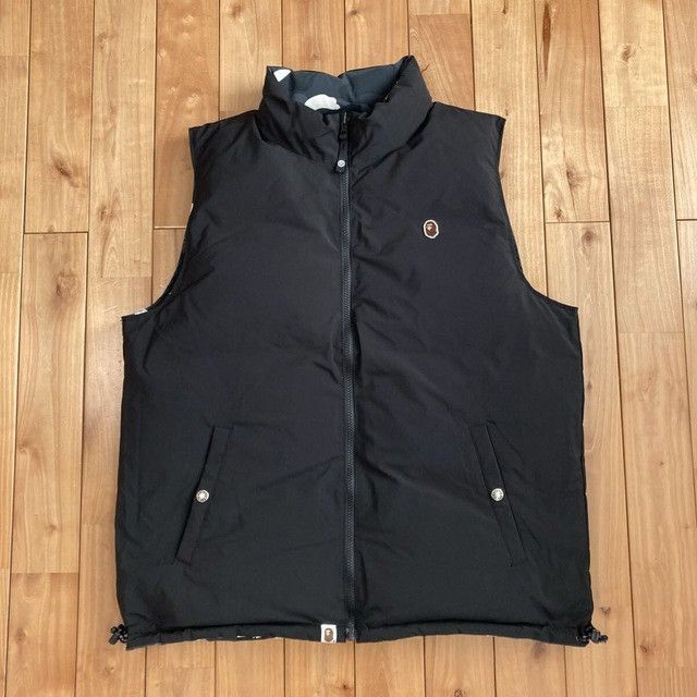 Bape 💫Glow in the dark💫 Reversible Down Vest BAPE City Camo APE Size US L / EU 52-54 / 3 - 5 Thumbnail