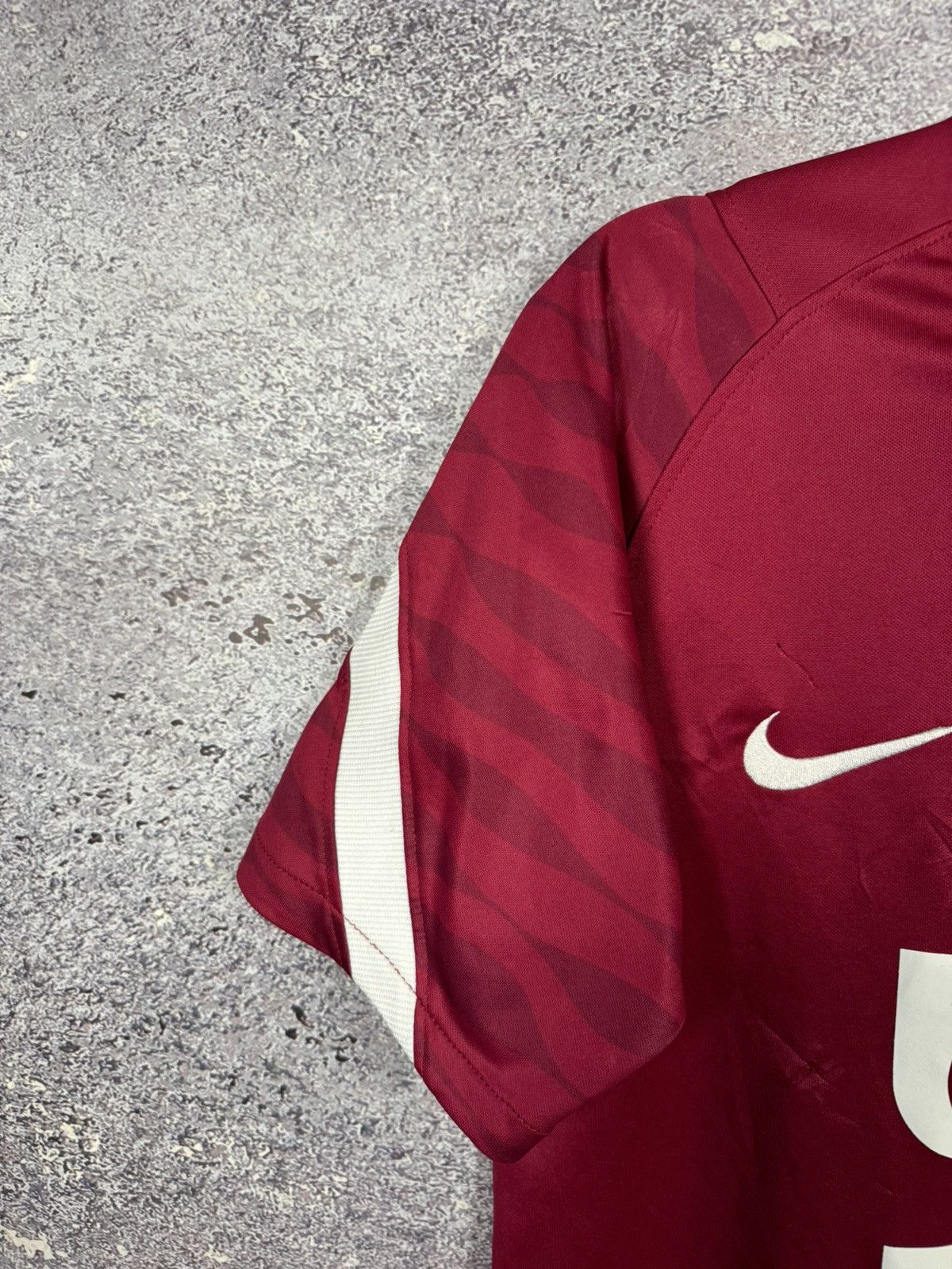 Nike × Vintage Vintage Barcelona Training Pre Match Nike Jersey Blokcore S Size US S / EU 44-46 / 1 - 4 Thumbnail