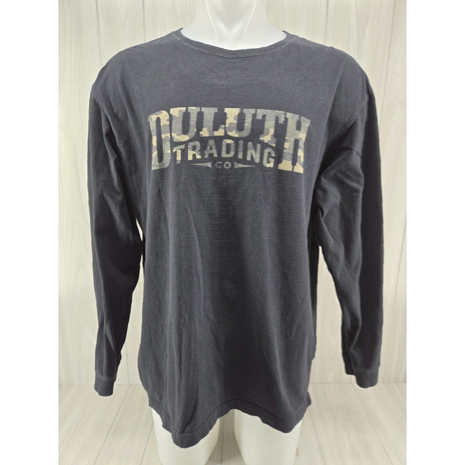 Logo 7 Duluth Trading Co. Longtail T Shirt Mens XL Black Graphic Print Camo Logo Crew Neck Long Sleeve Relaxed Fit Vintage: No Size US XL / EU 56 / 4 - 2 Thumbnail