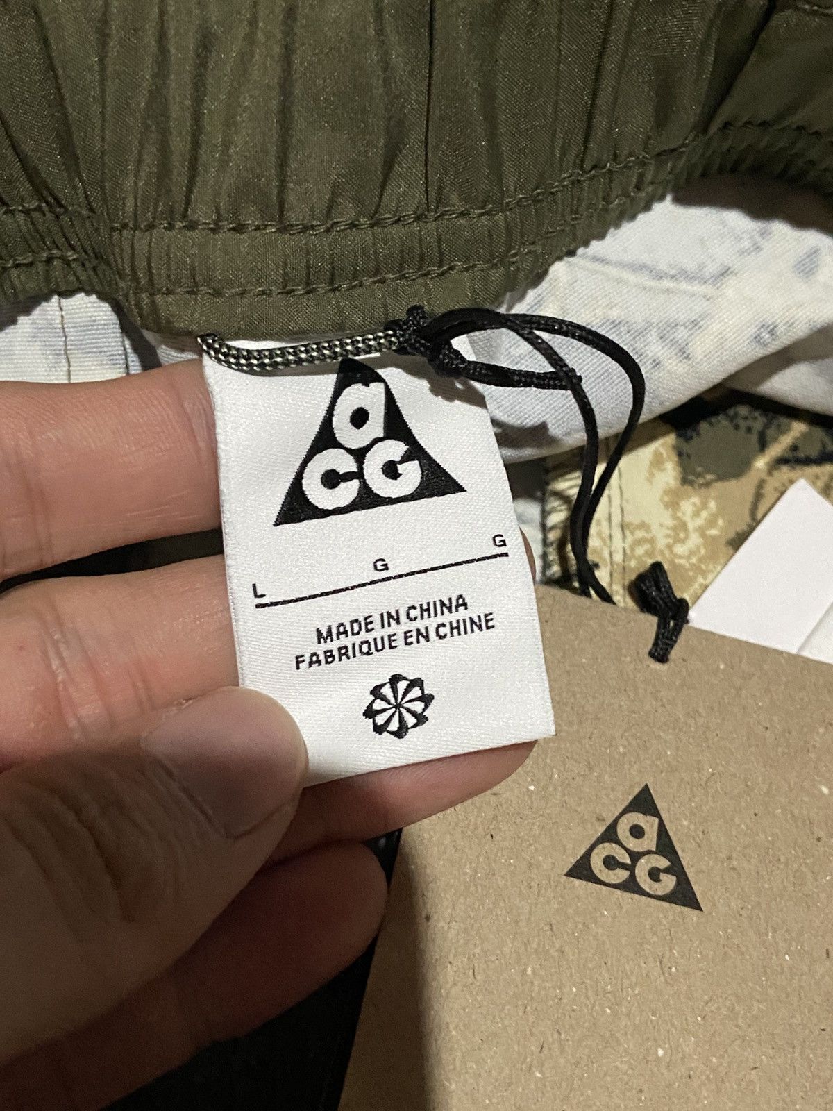 Nike ACG Nike ACG "Smith Summit" Water-Repellent UV Cargo Pants L Size US 30 / EU 46 - 23 Thumbnail