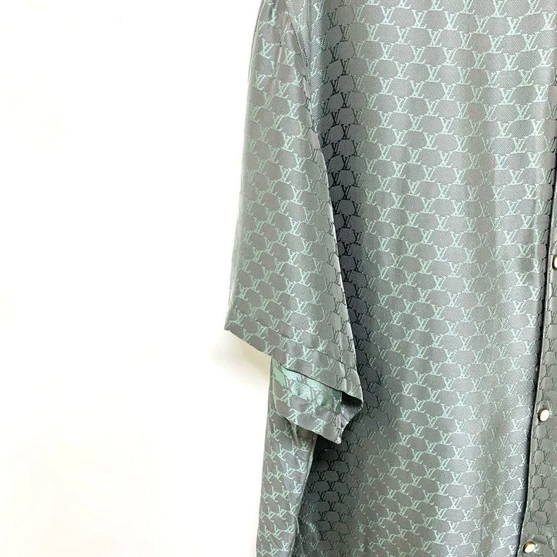 Louis Vuitton Louis Vuitton size 5l Full logo jacquard Cuban collar short Size US M / EU 48-50 / 2 - 5 Thumbnail