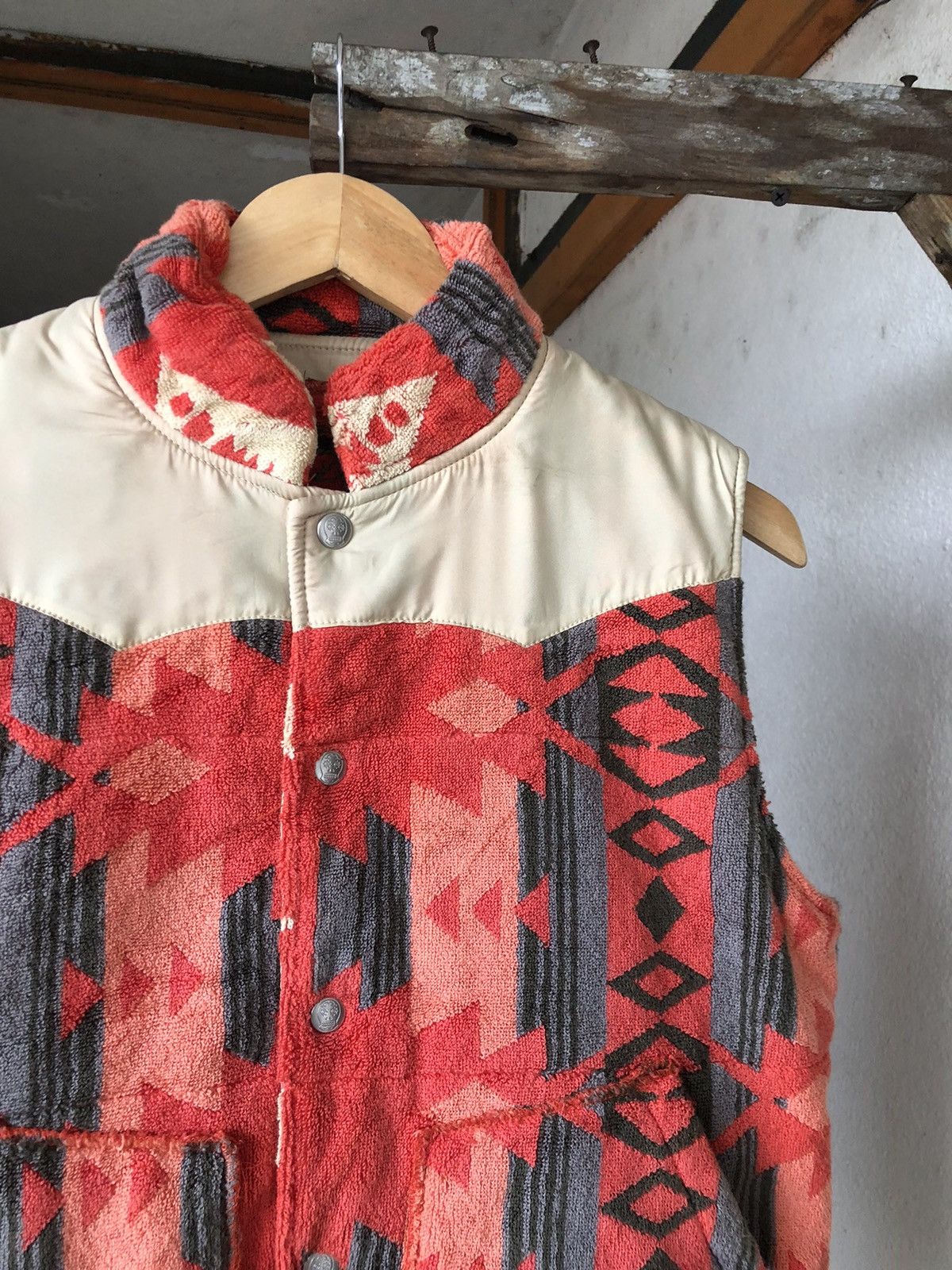 Japanese Brand Coogi Style Dean Native Teddy Cloth Vest Jacket Size US M / EU 48-50 / 2 - 5 Thumbnail