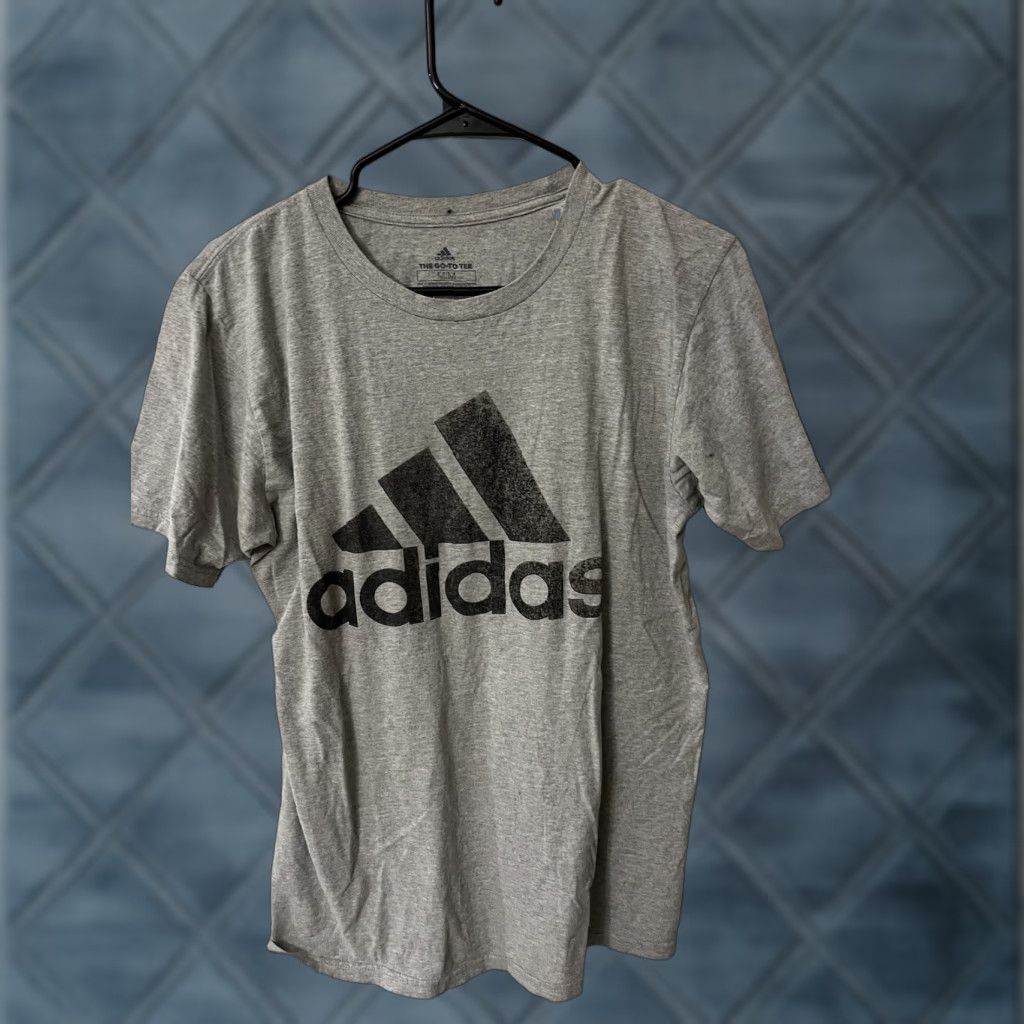 Adidas Adidas T-shirt Adult Medium Gray Go-To Distressed Tee Short Sleeve Logo Mens Colorful 90s Go-To Tee Size US M / EU 48-50 / 2 - 1 Thumbnail