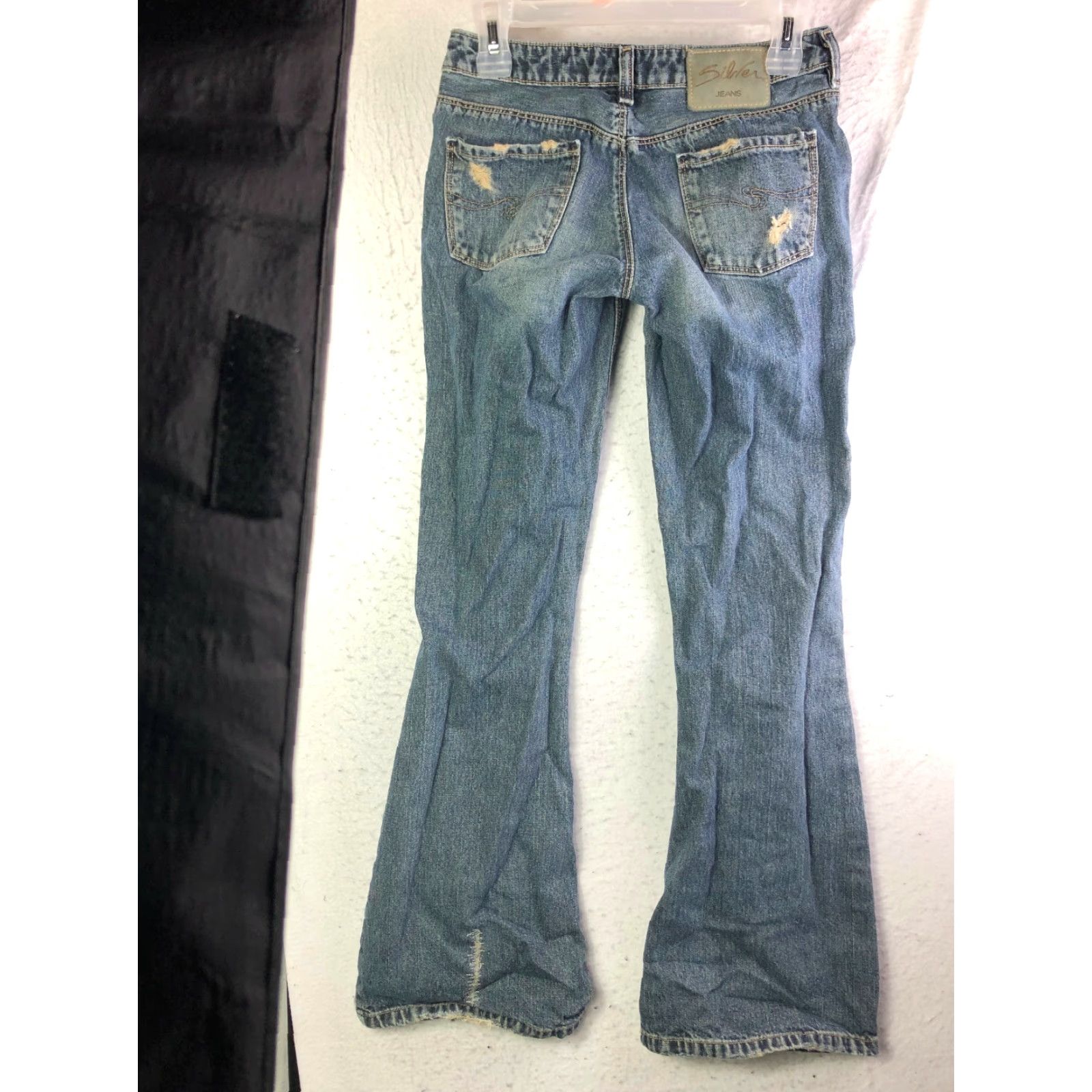 Silver Jeans Co. Silver Jeans Jeans Women 26x31 Low Rise Flare Medium Wash Blue Stitch Accent Size 26" / US 2 / IT 38 - 5 Thumbnail